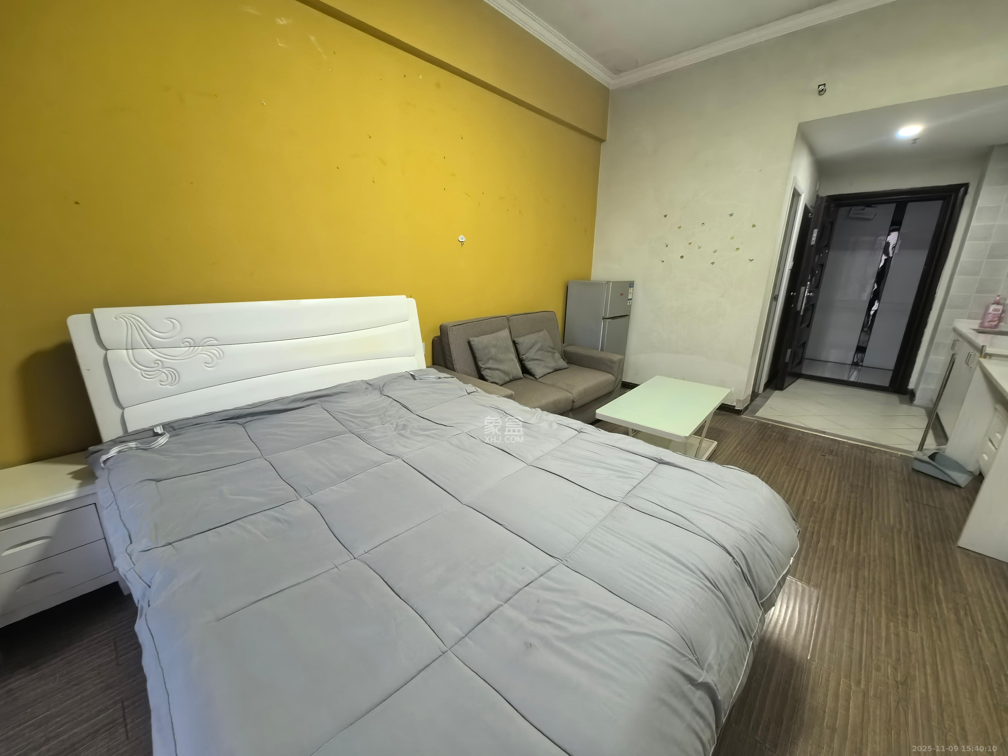 创世纪广场  1室1厅1卫    1200.0元/月室内图