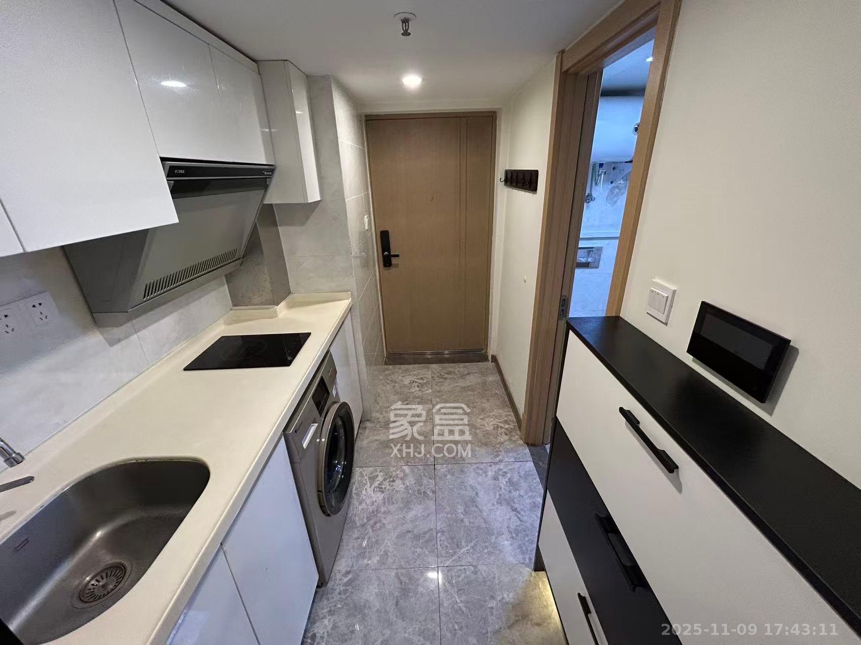 卓越浅水湾  1室1厅1卫    1600.0元/月室内图