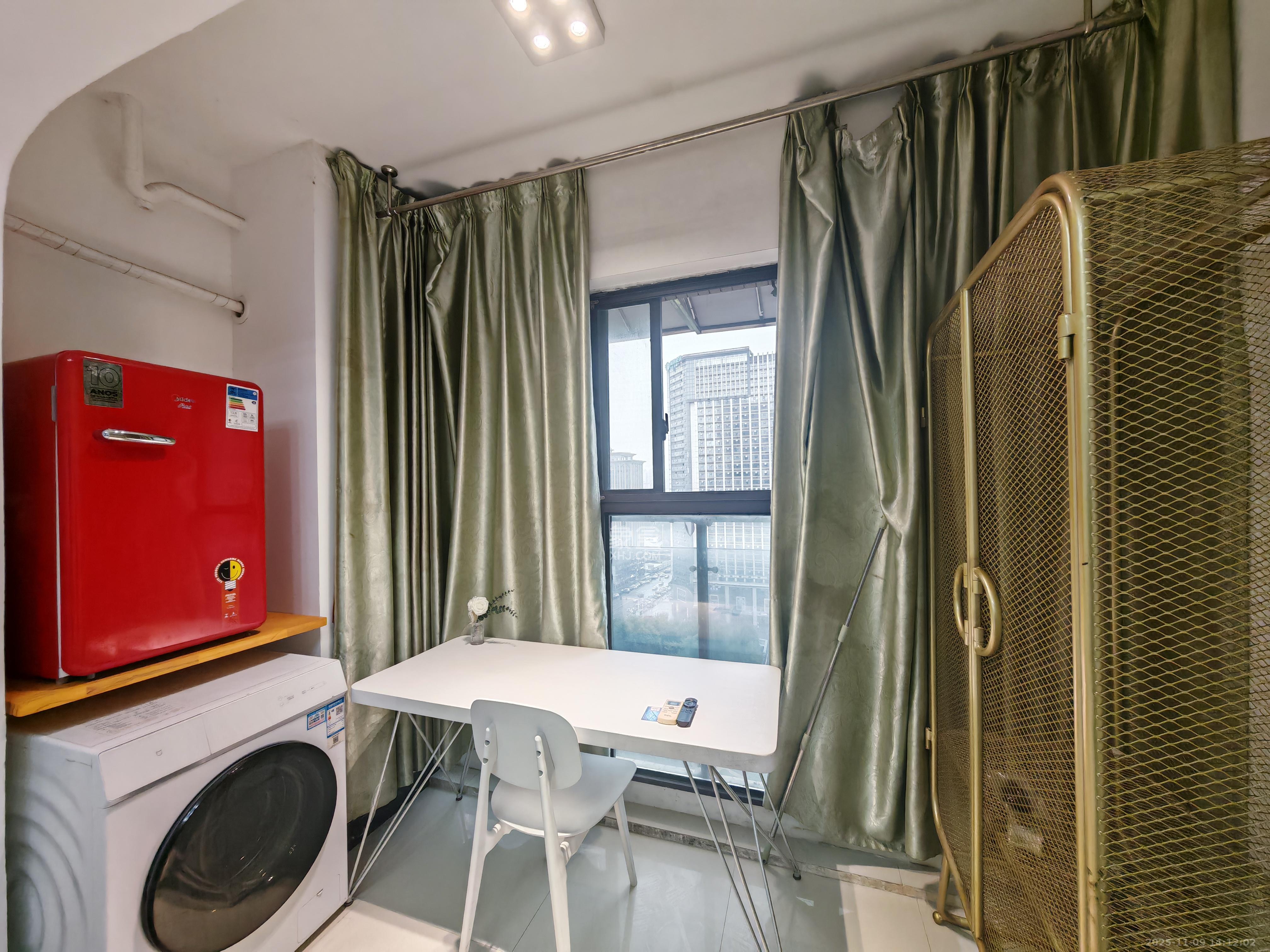 达美D6区 1室1厅1卫 1400.0元/月 达美D6区 1室1厅1卫 1400.0元/月室内图