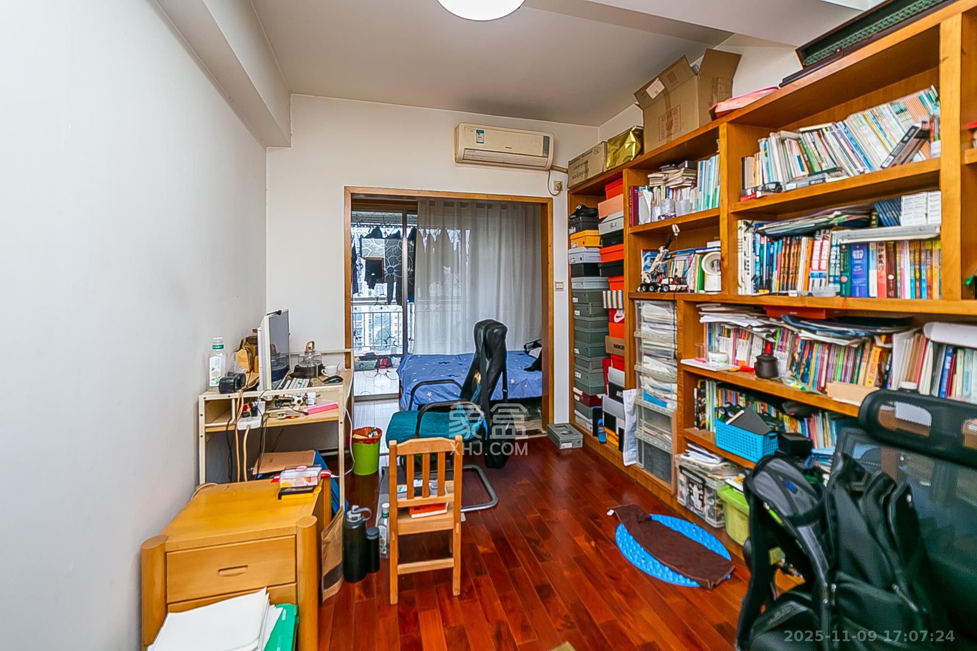 华银园 4室2厅2卫 148.0万 华银园 4室2厅2卫 148.0万卧室