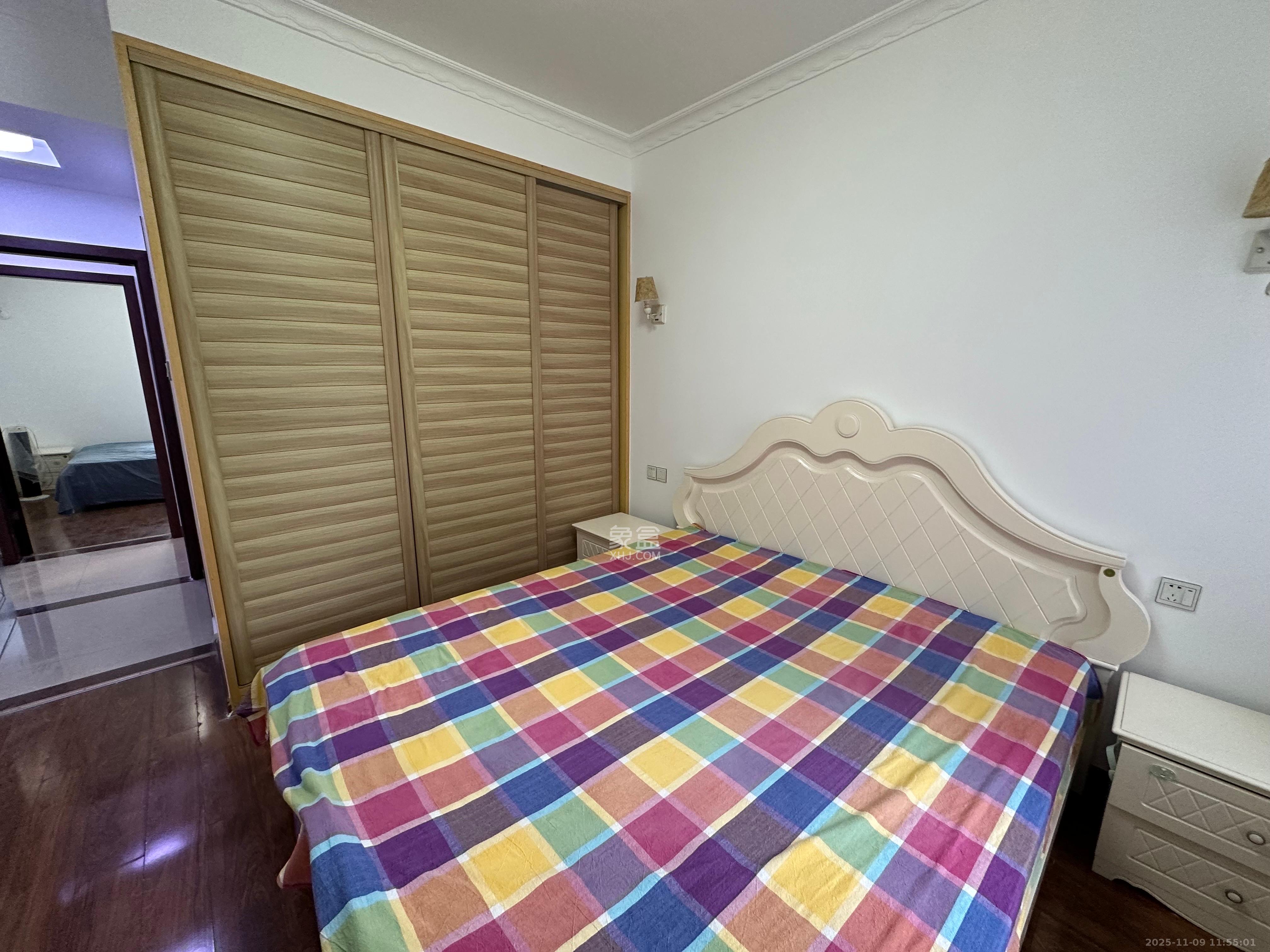 盛地尊域  4室2厅2卫    2100.0元/月室内图