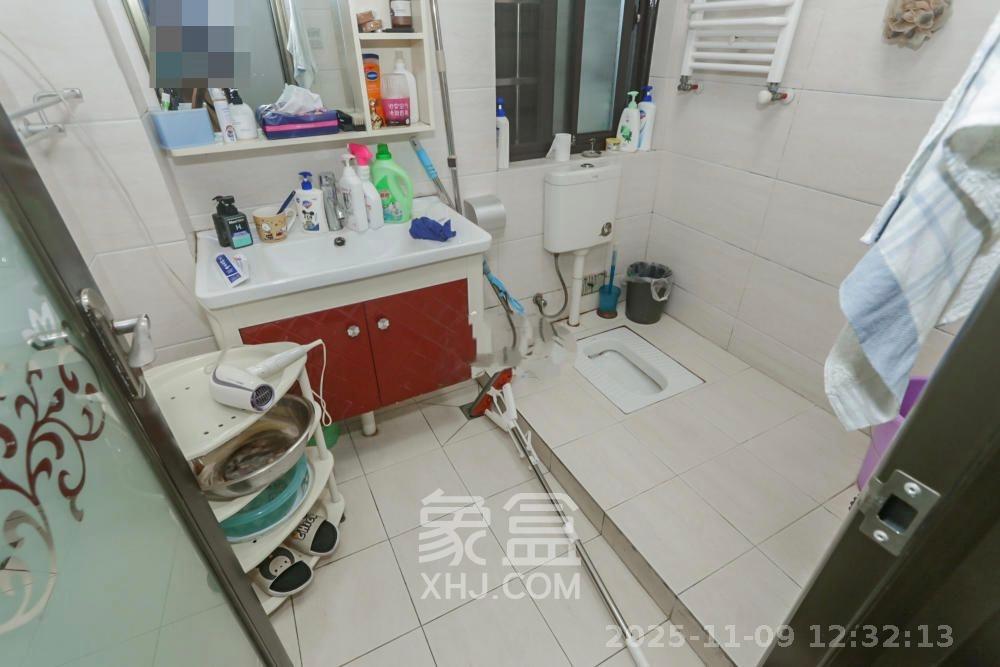 钰龙天下一期 3室2厅2卫 4200.0元/月 钰龙天下一期 3室2厅2卫 4200.0元/月室内图