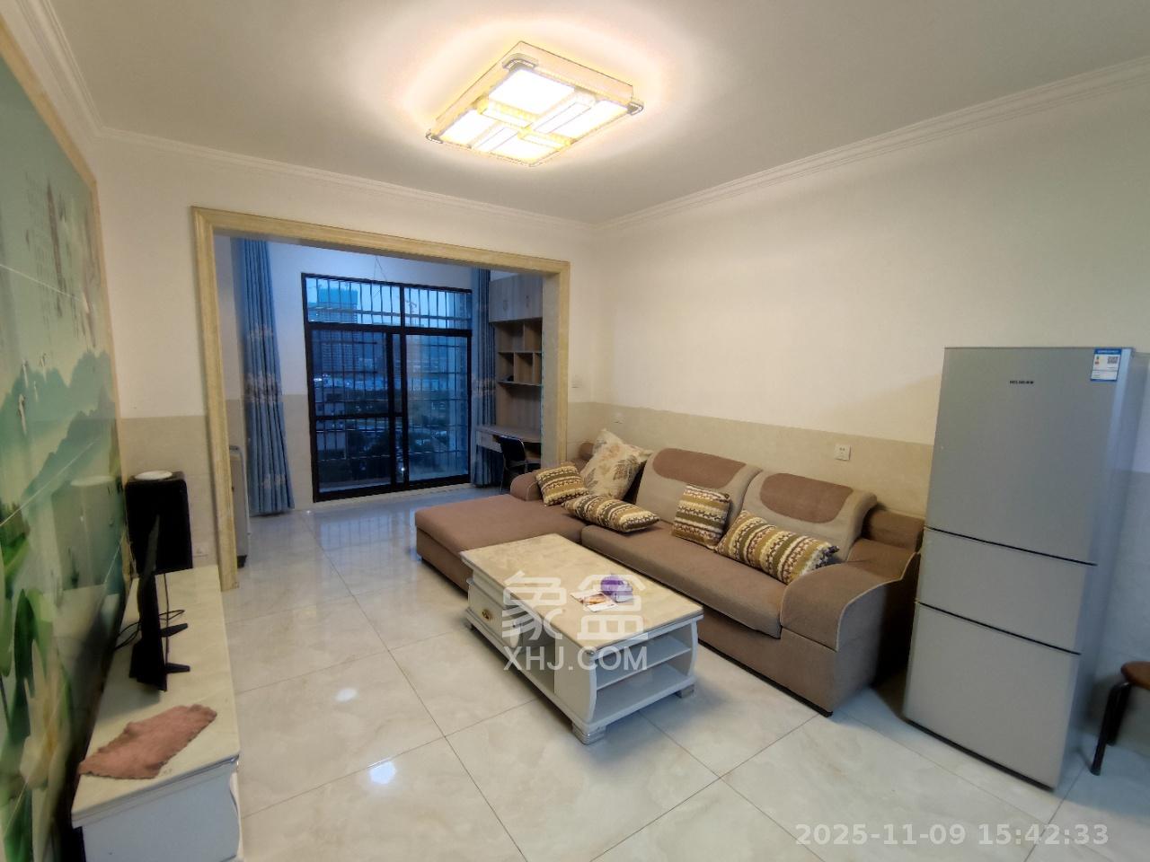 嘉顺苑  2室2厅1卫    2200.0元/月室内图