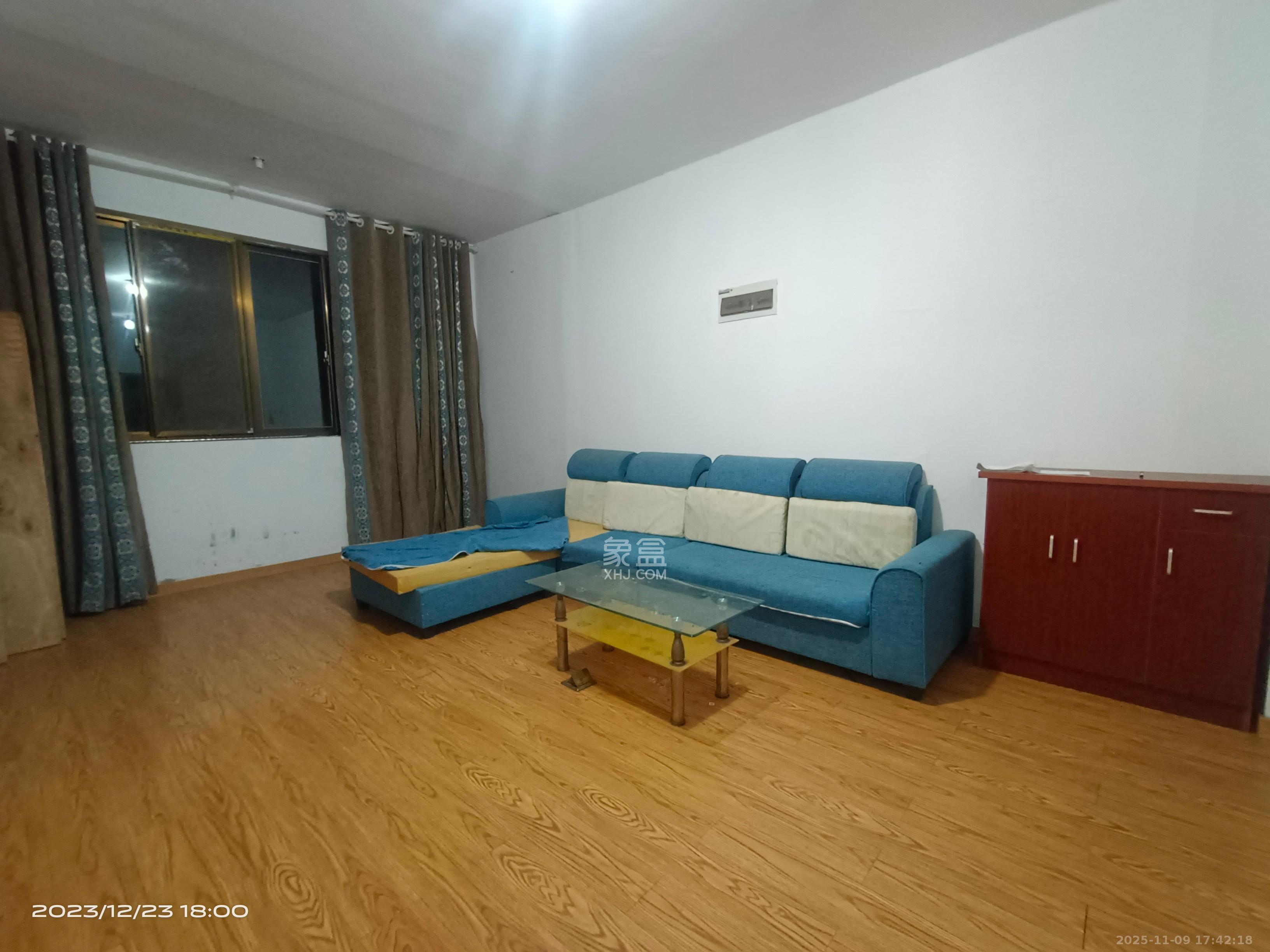 湘核佳苑  3室2厅1卫    1800.0元/月室内图