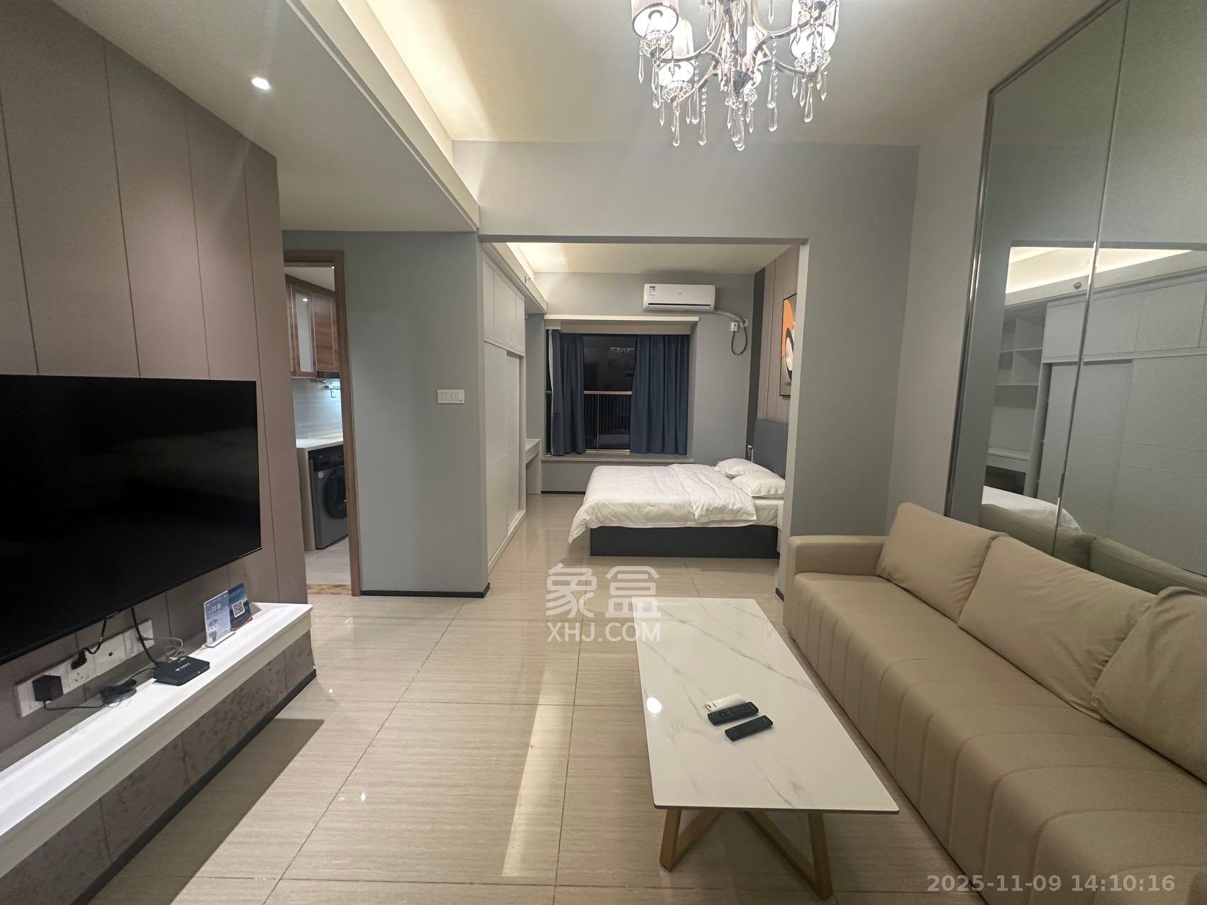 恒大金融广场  1室1厅1卫    2000.0元/月