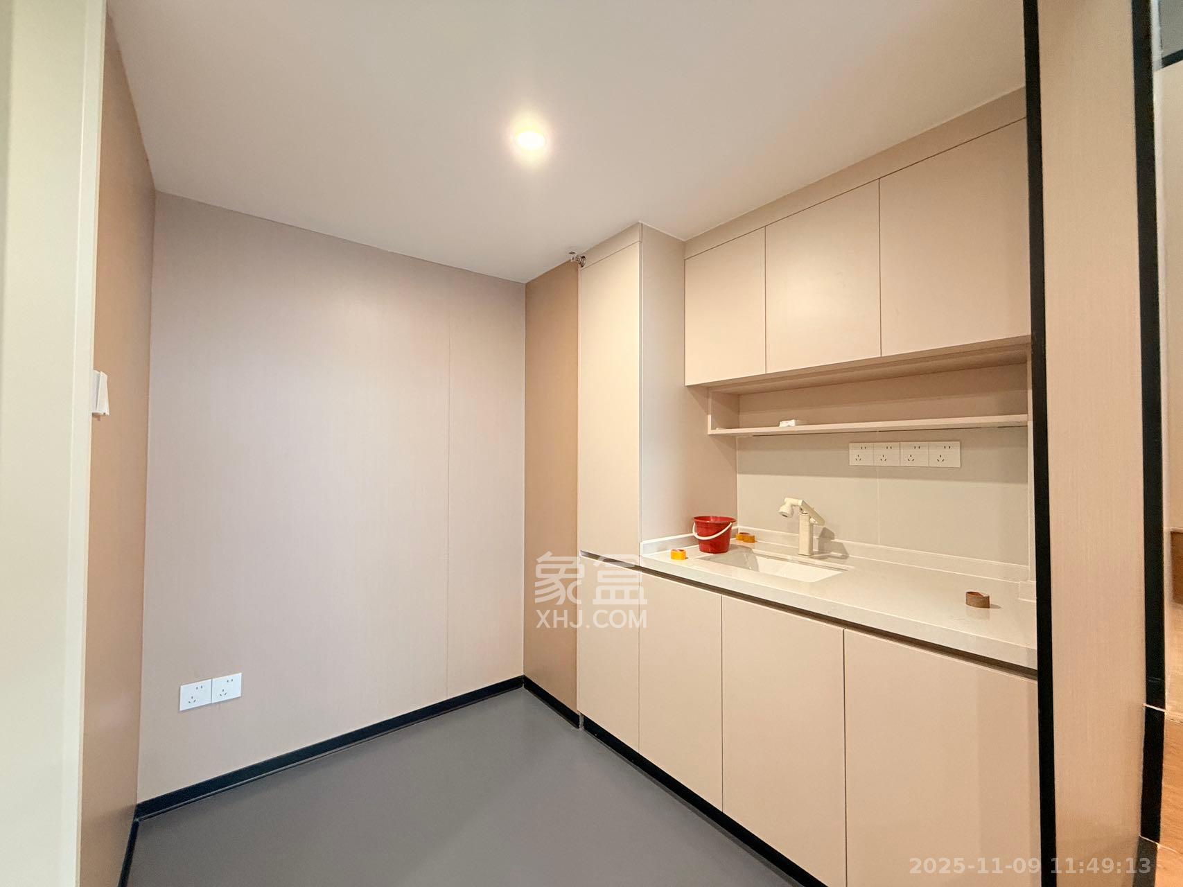 卓越中寰 1室1厅1卫 6000.0元/月 卓越中寰 1室1厅1卫 6000.0元/月室内图