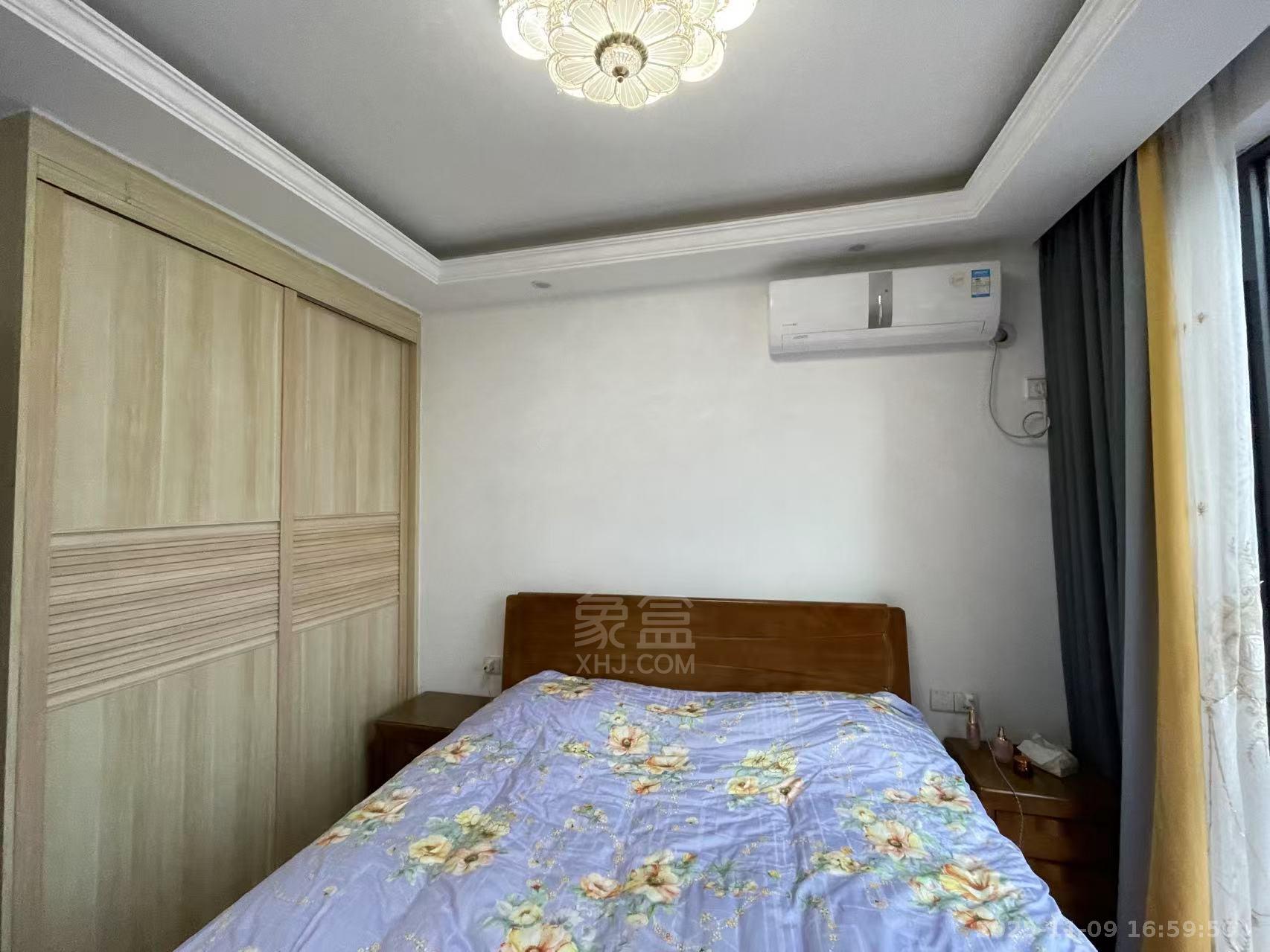 流金岁月-华晨国际  3室2厅1卫    2400.0元/月室内图