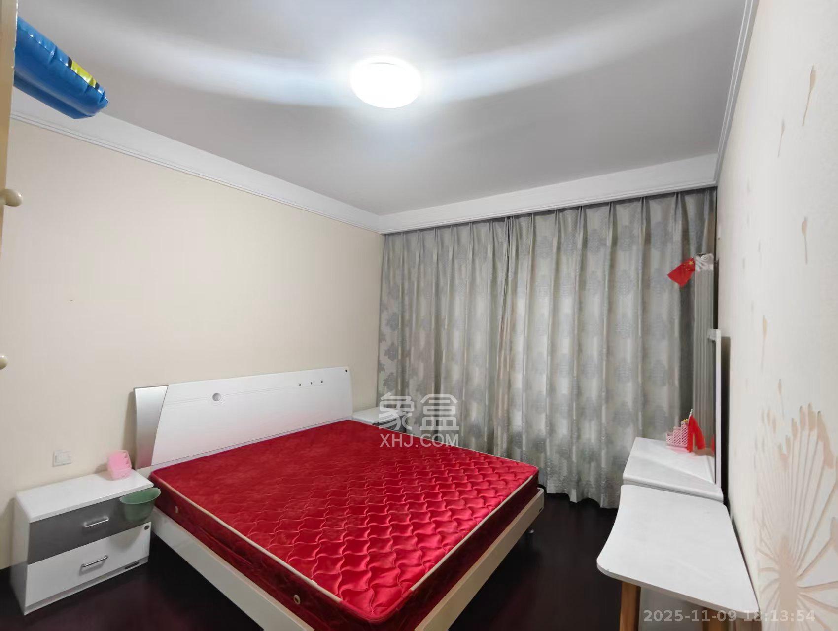 中海国际二期  3室2厅1卫    1800.0元/月室内图