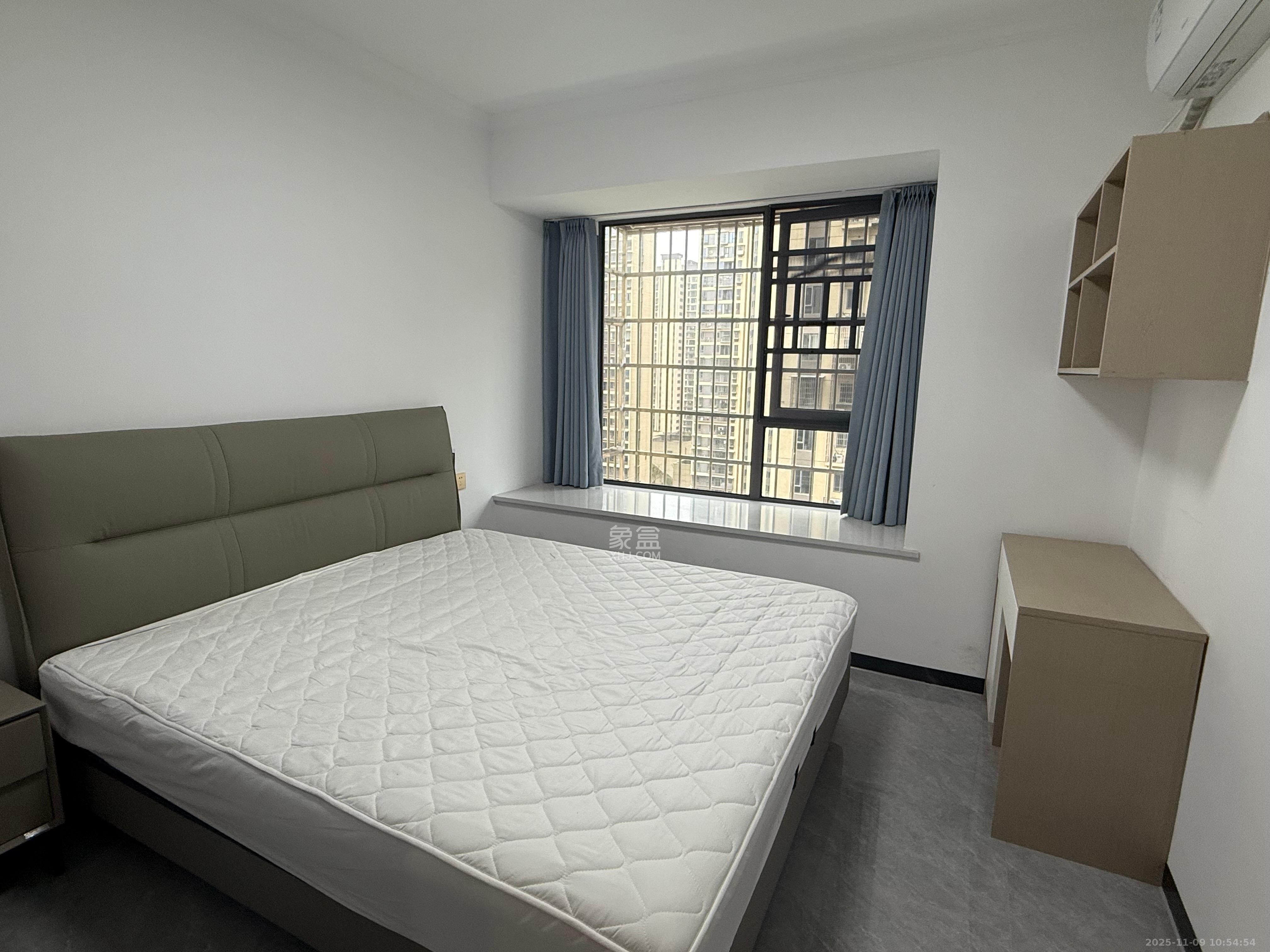 桥头家园三期  2室1厅1卫    1800.0元/月室内图