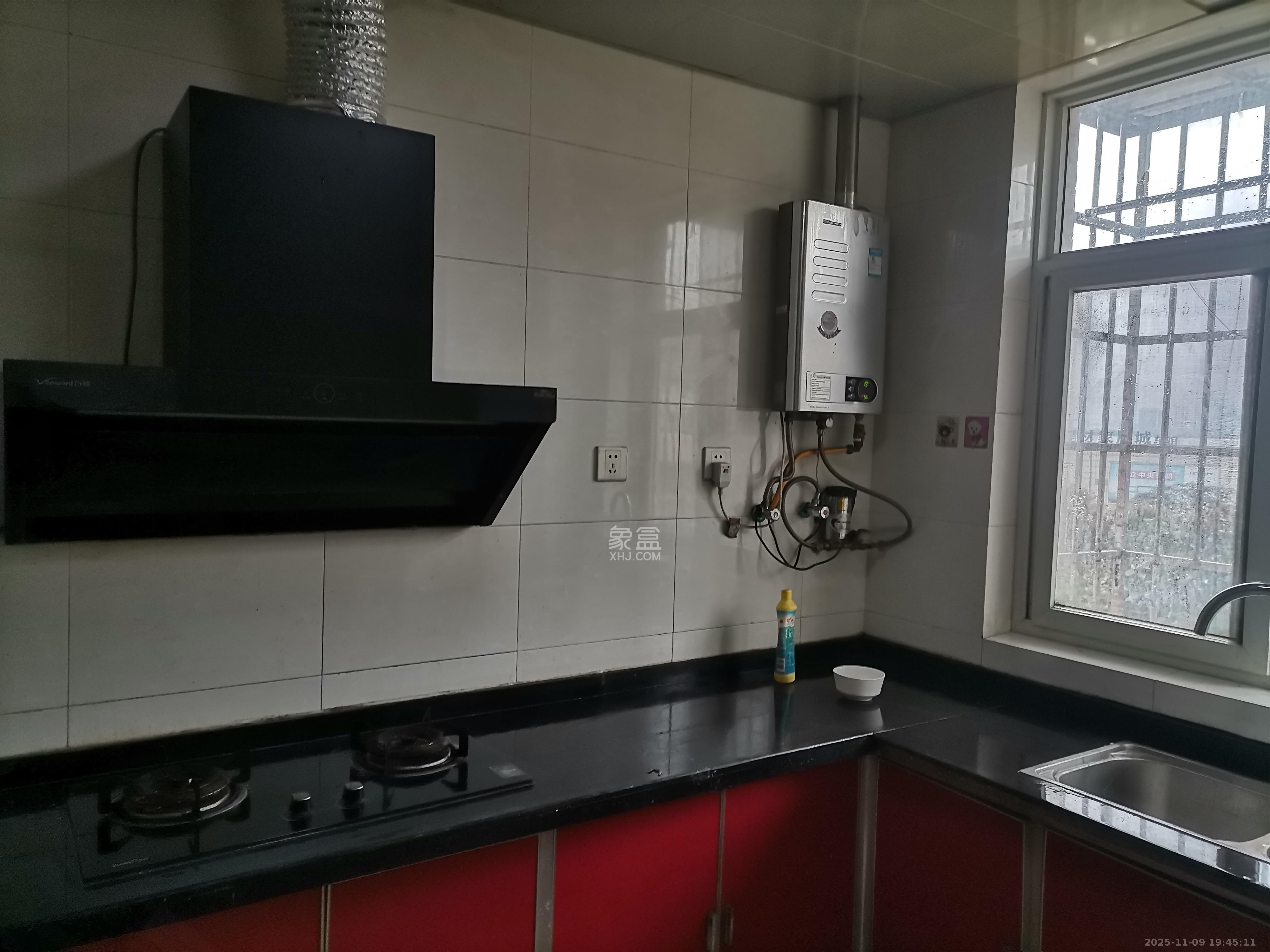 竹隐小区  2室2厅1卫    1300.0元/月