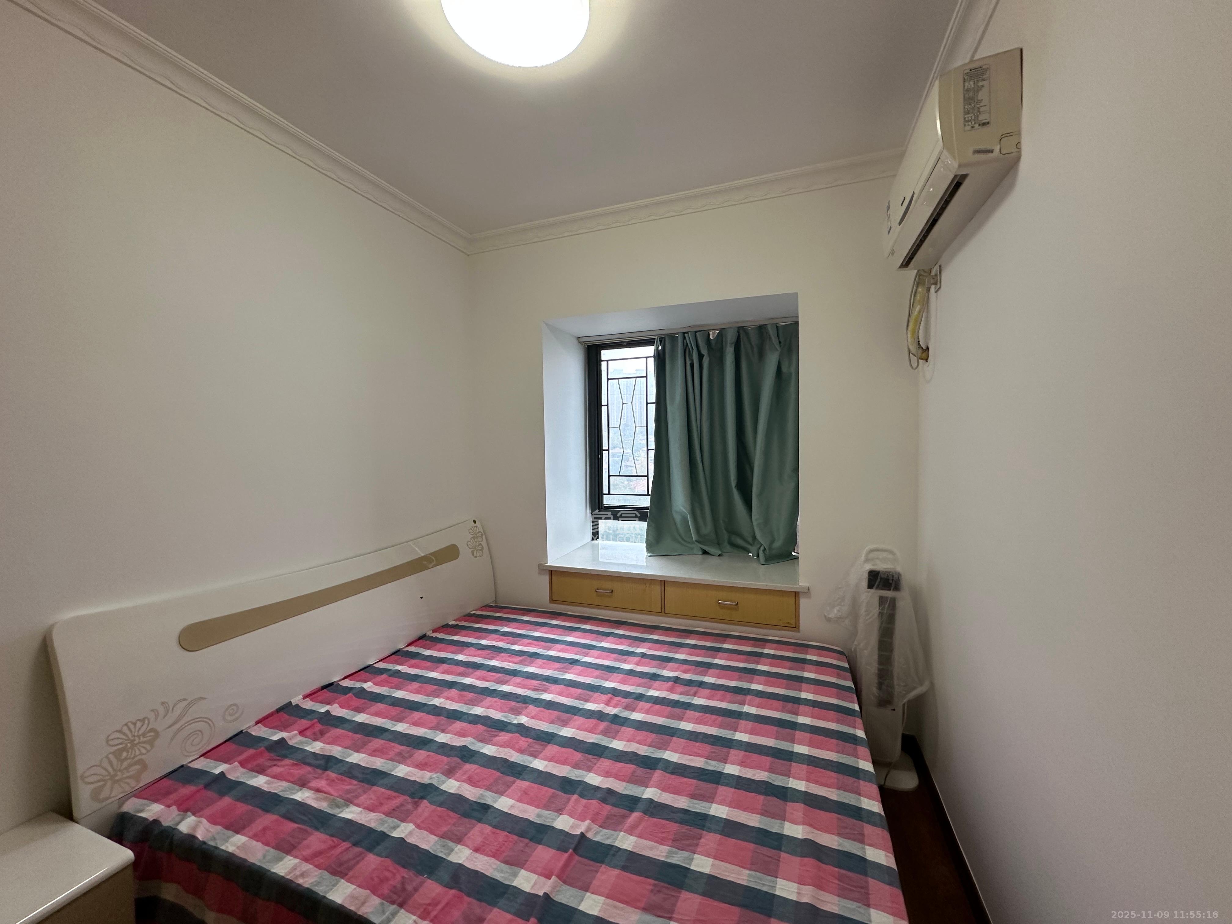 盛地尊域 4室2厅2卫 2100.0元/月 盛地尊域 4室2厅2卫 2100.0元/月室内图