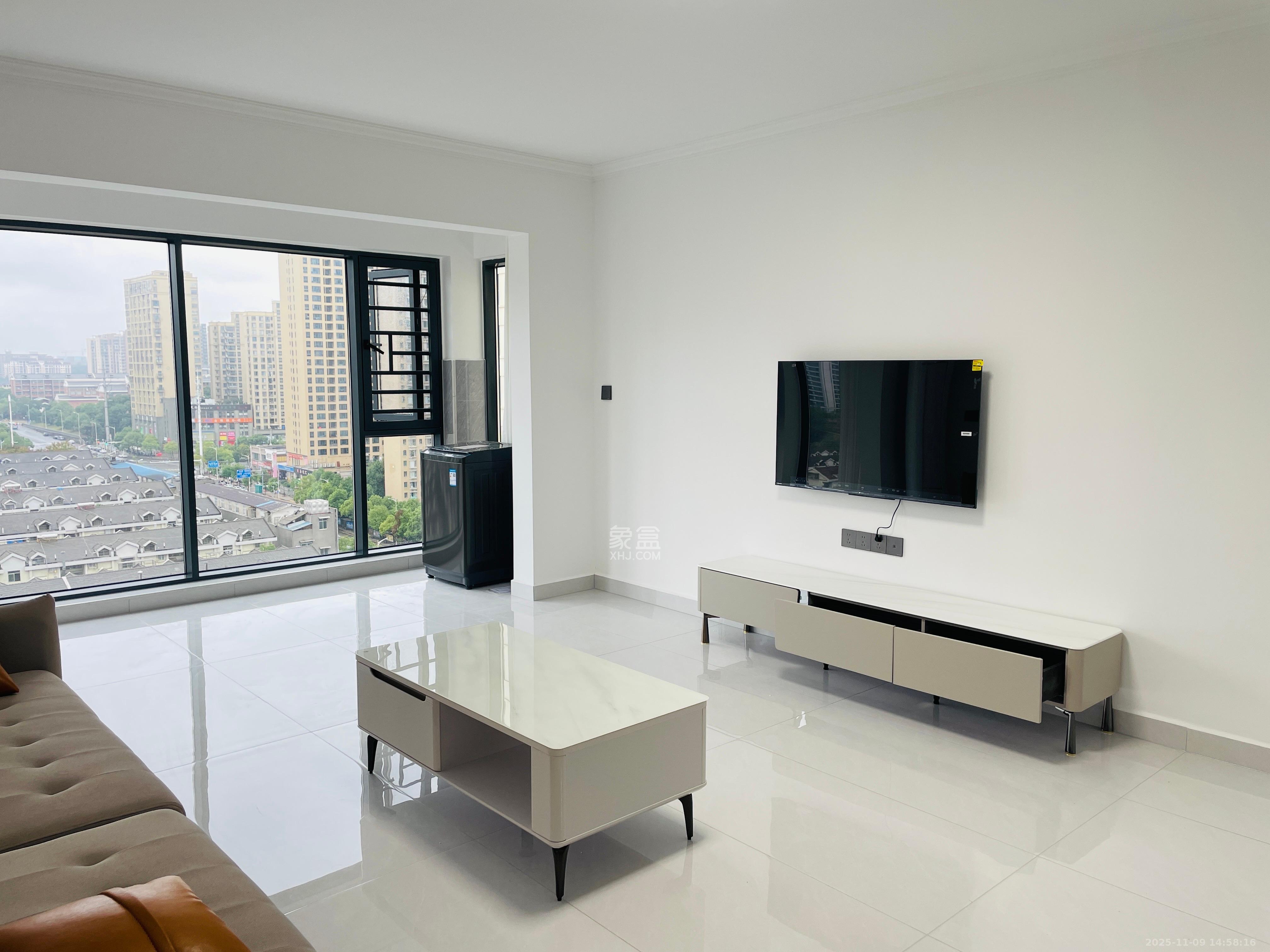 金石蓉园  3室2厅1卫    2800.0元/月室内图