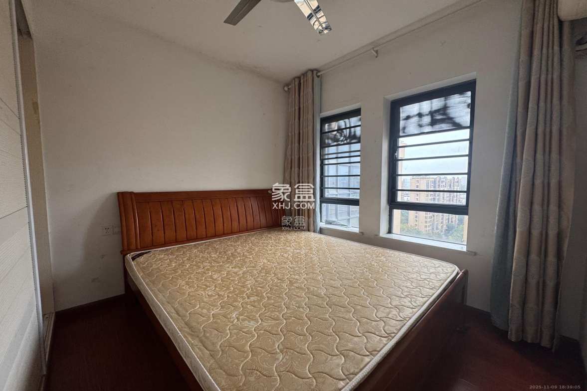 鑫远尚玺苑 1室0厅0卫 3100.0元/月 鑫远尚玺苑 1室0厅0卫 3100.0元/月室内图