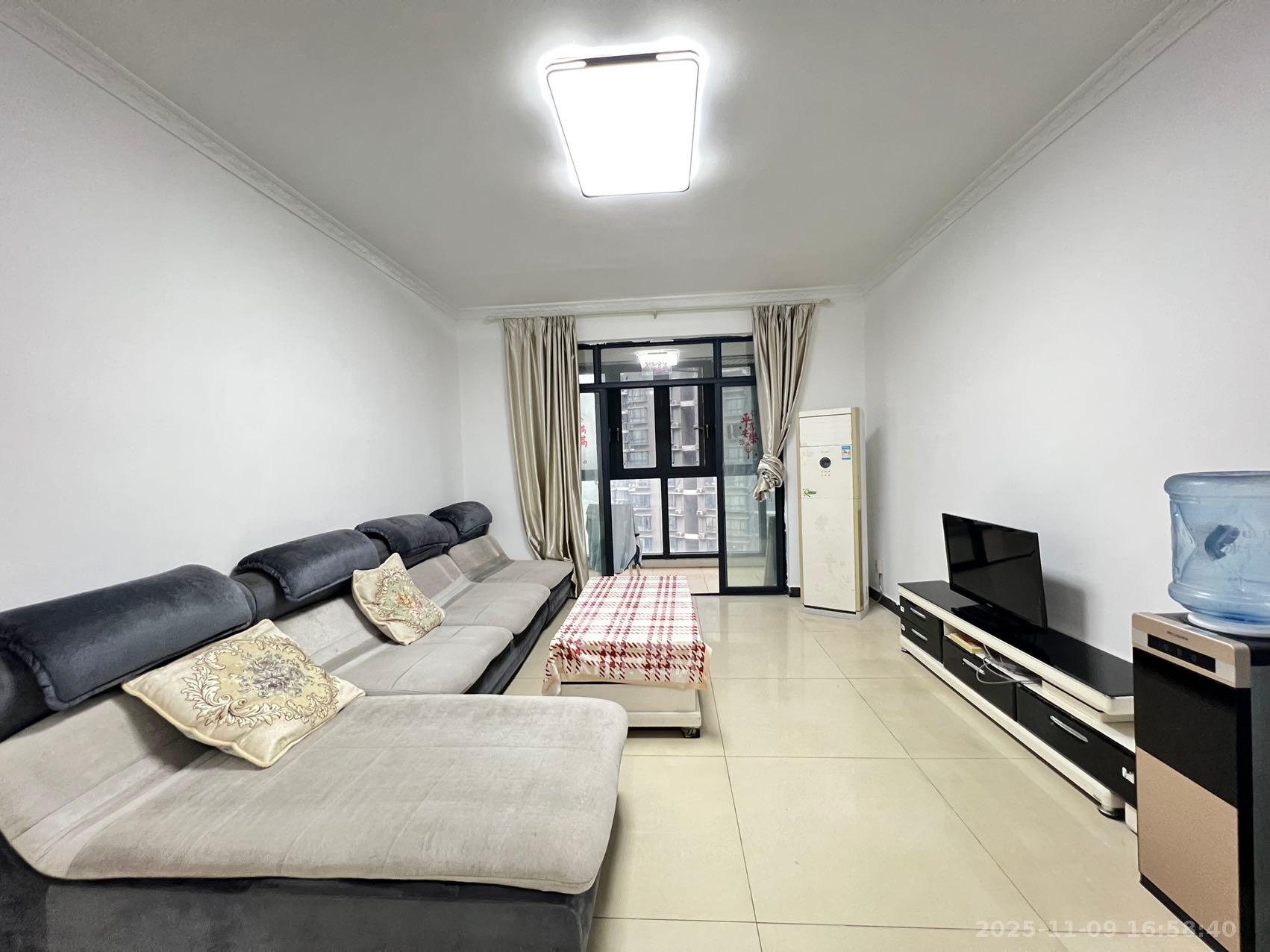 湘江世纪城融江苑  3室1厅1卫    2600.0元/月