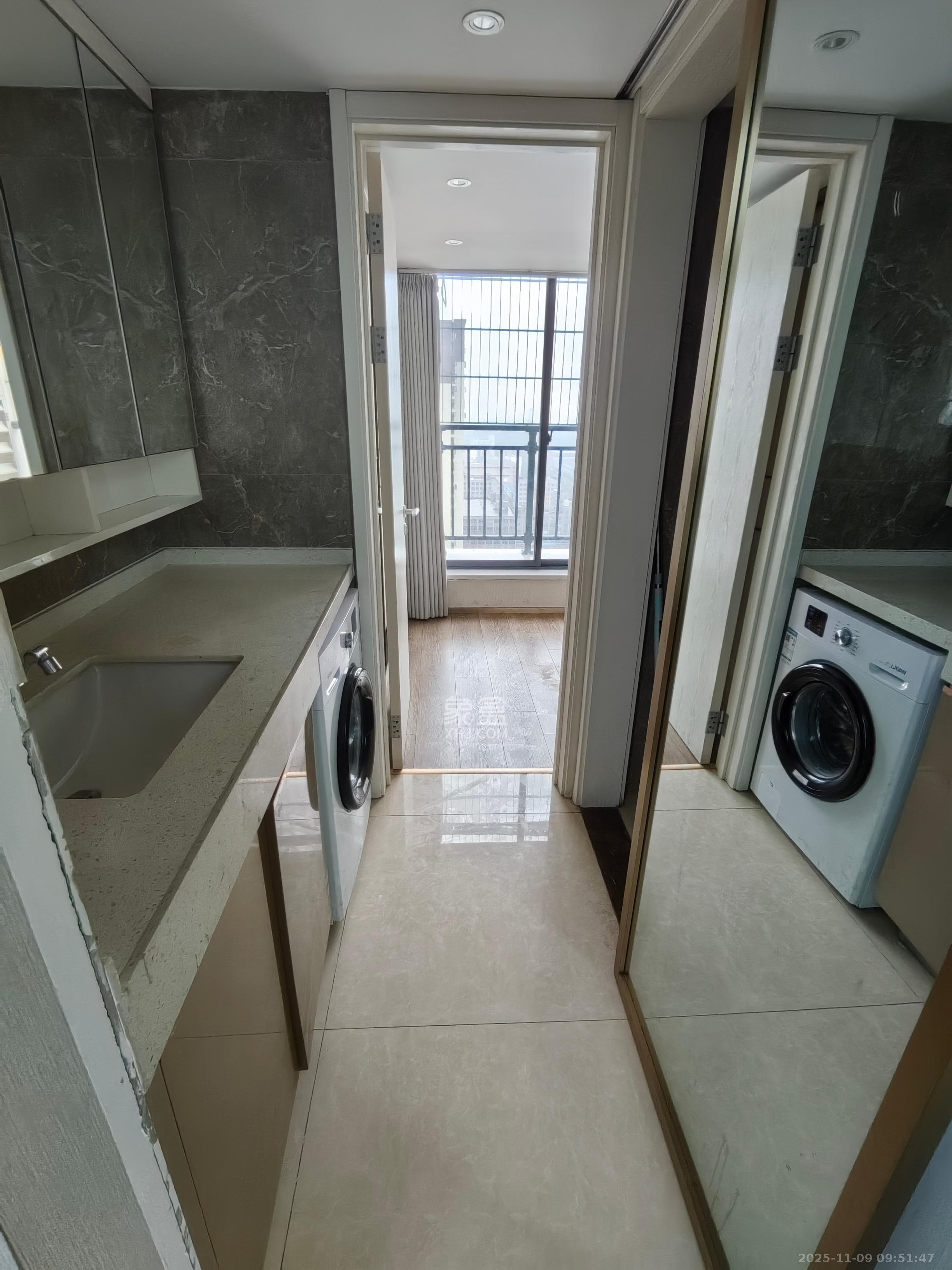 华远海蓝郡  3室2厅1卫    1600.0元/月室内图