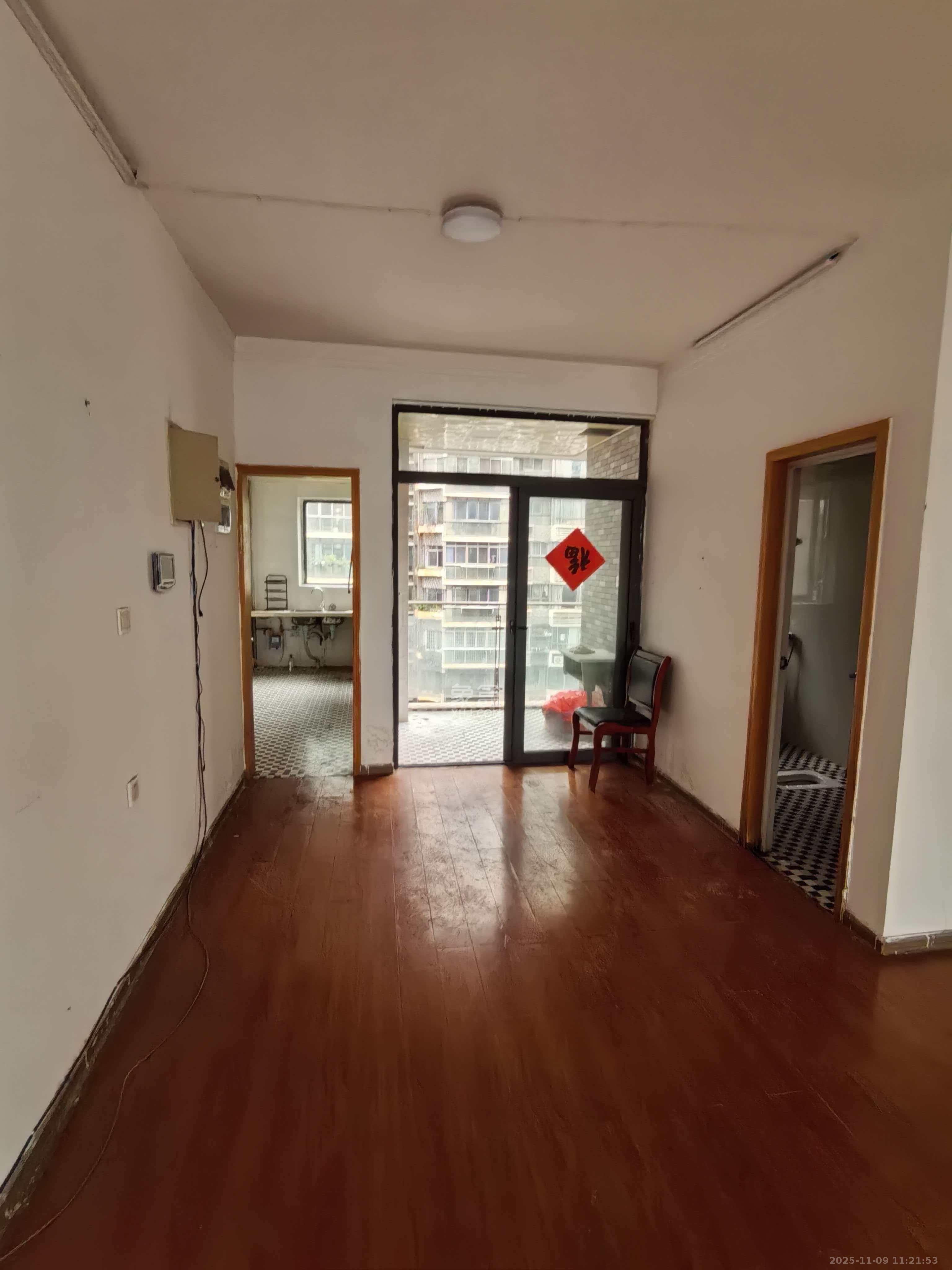 梦网景园 4室2厅2卫 3400.0元/月 梦网景园 4室2厅2卫 3400.0元/月室内图