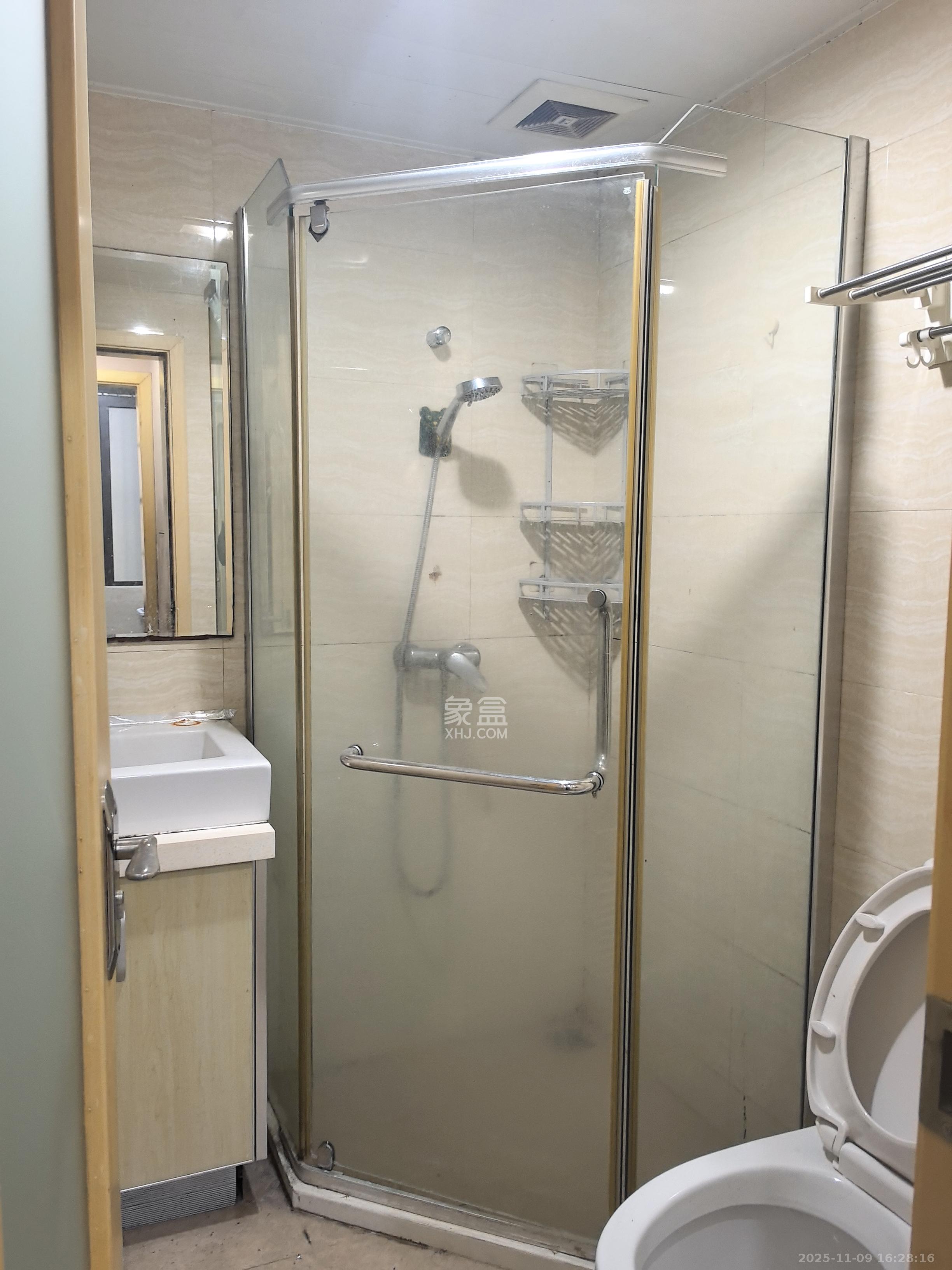 旭辉藏郡（藏郡、旭湘华府)  1室1厅1卫    1300.0元/月室内图