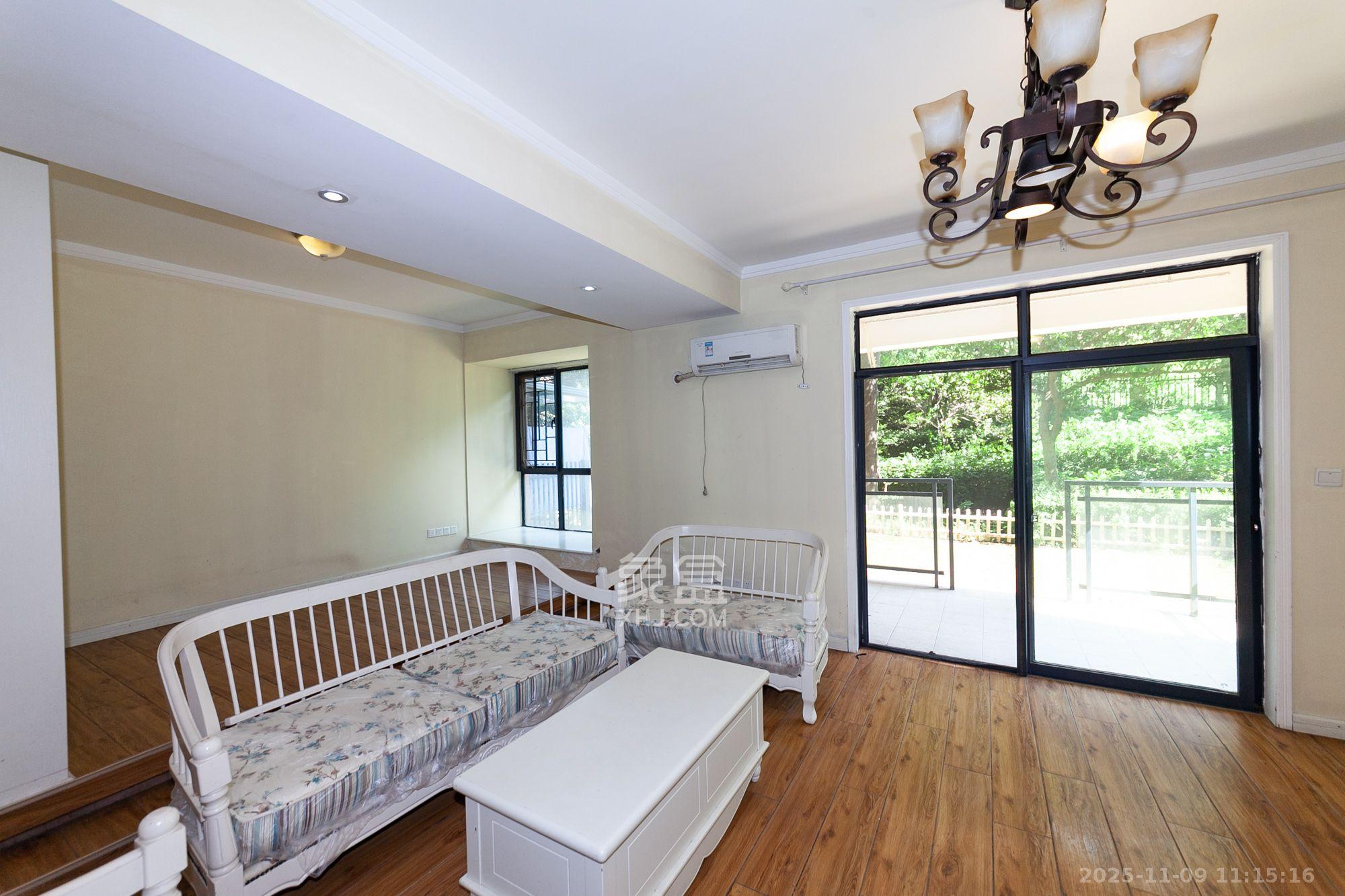 珠江东方明珠(新地东方明珠)一二期 2室2厅1卫 1600.0元/月 珠江东方明珠(新地东方明珠)一二期 2室2厅1卫 1600.0元/月室内图