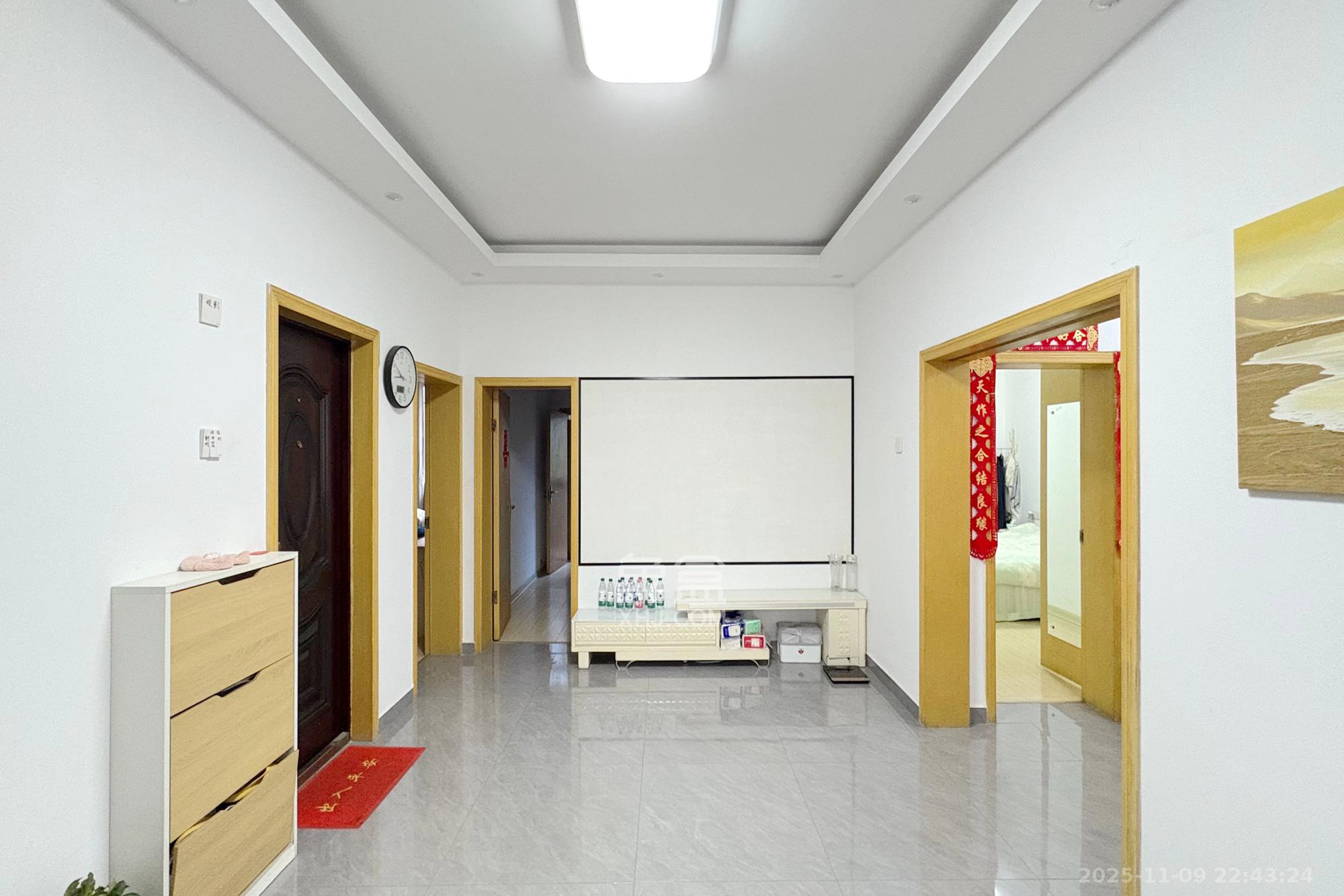 火星镇街道宿舍 3室2厅1卫 55.0万 火星镇街道宿舍 3室2厅1卫 55.0万客厅