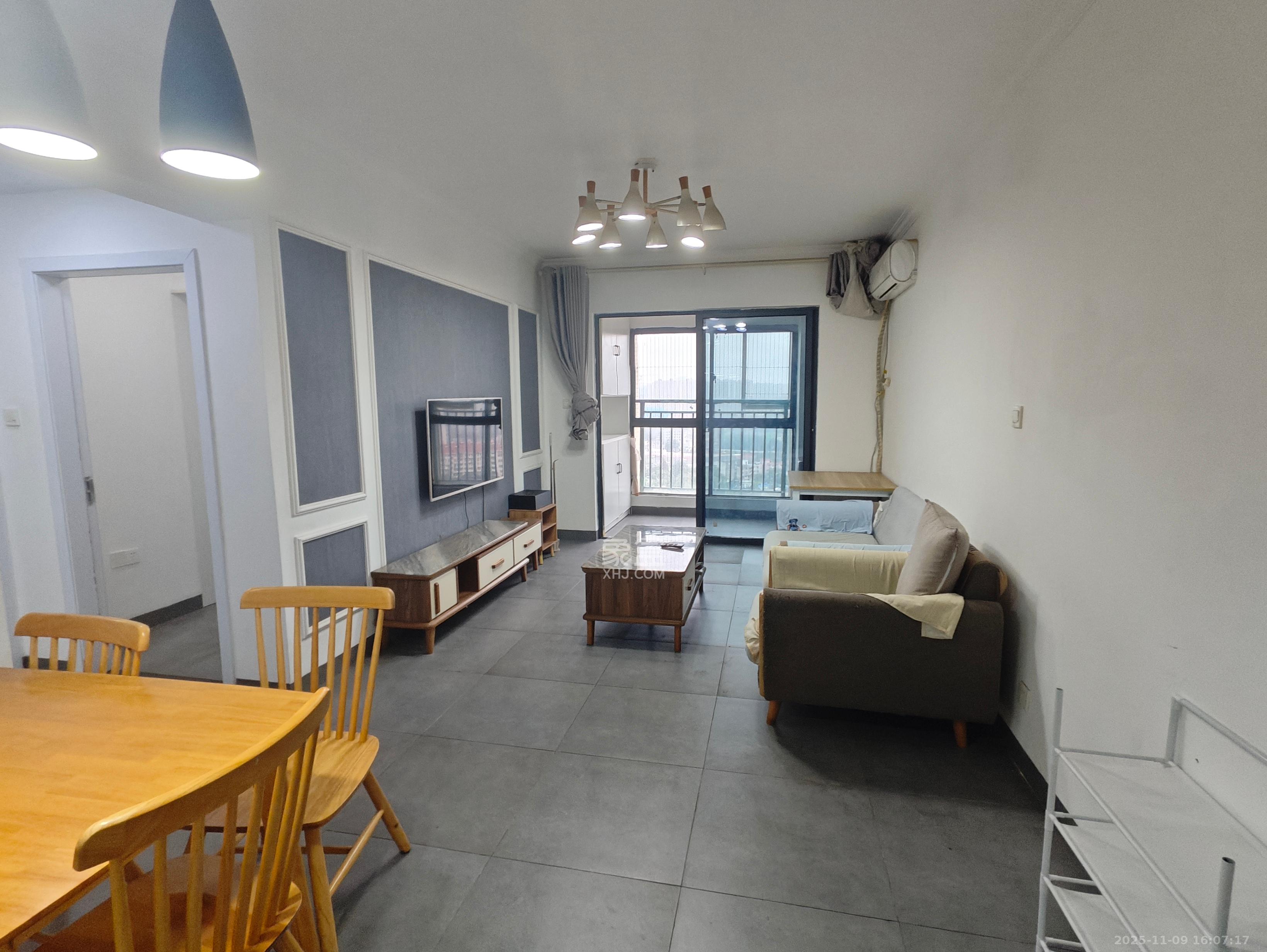 叠彩兰亭  2室2厅1卫    2600.0元/月