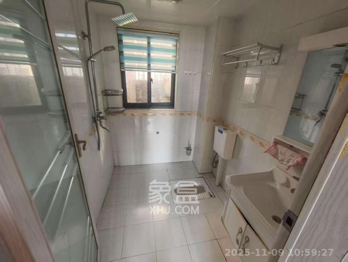 嘉顺苑  3室2厅2卫    2300.0元/月室内图