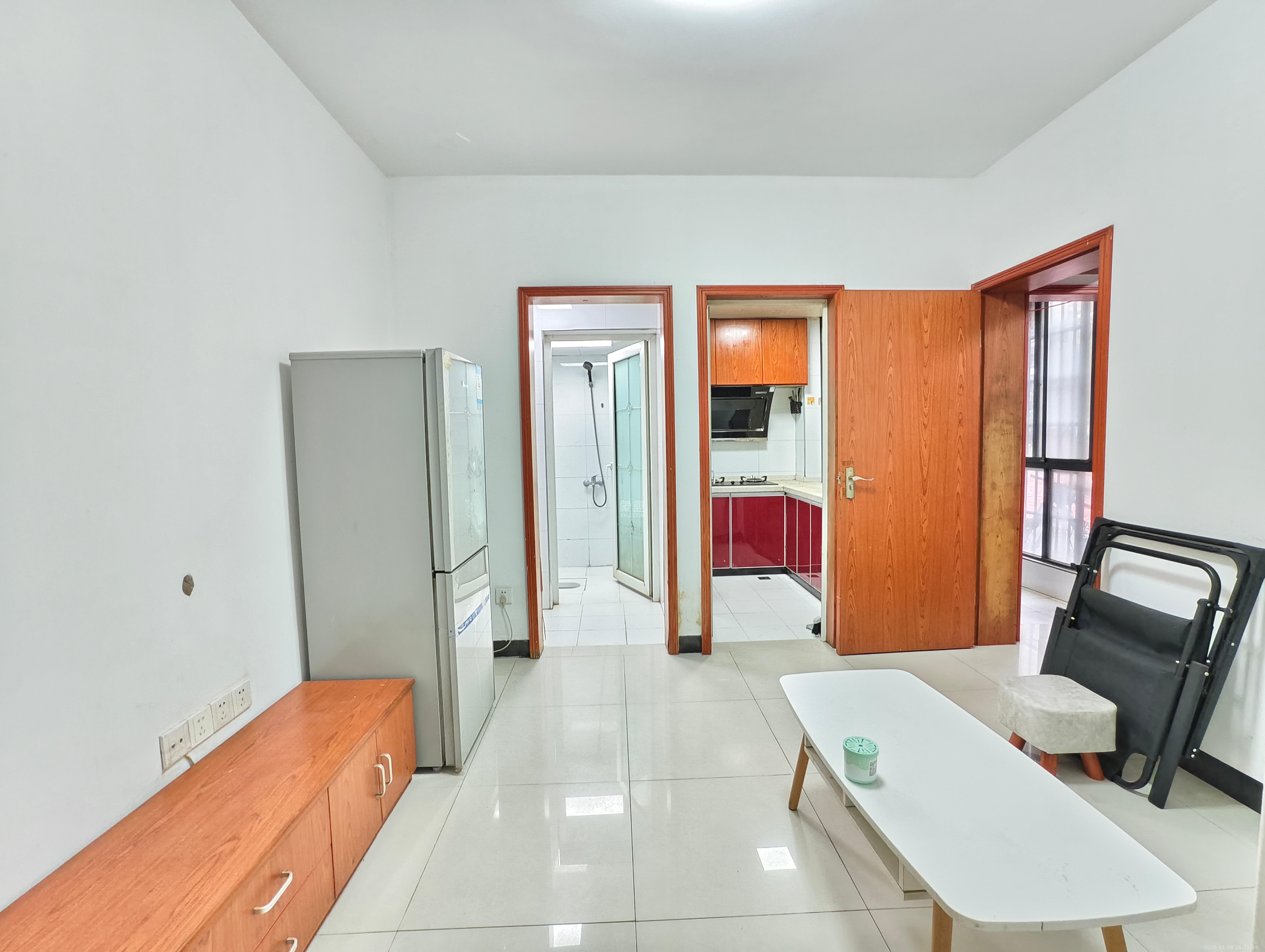 麓江春  1室1厅1卫    1500.0元/月室内图