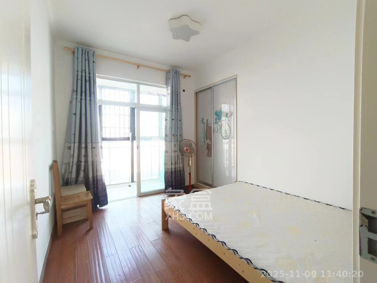 金鼎公园尚 3室2厅1卫 2200.0元/月 金鼎公园尚 3室2厅1卫 2200.0元/月室内图