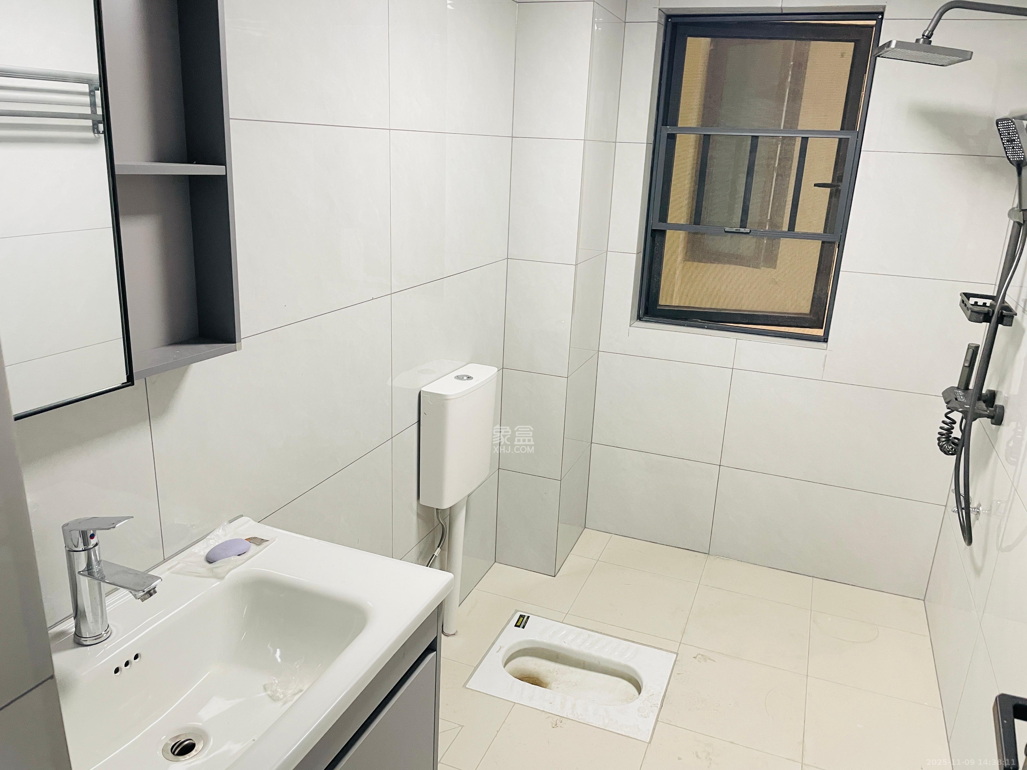 金石蓉园 2室2厅1卫 2400.0元/月 金石蓉园 2室2厅1卫 2400.0元/月室内图