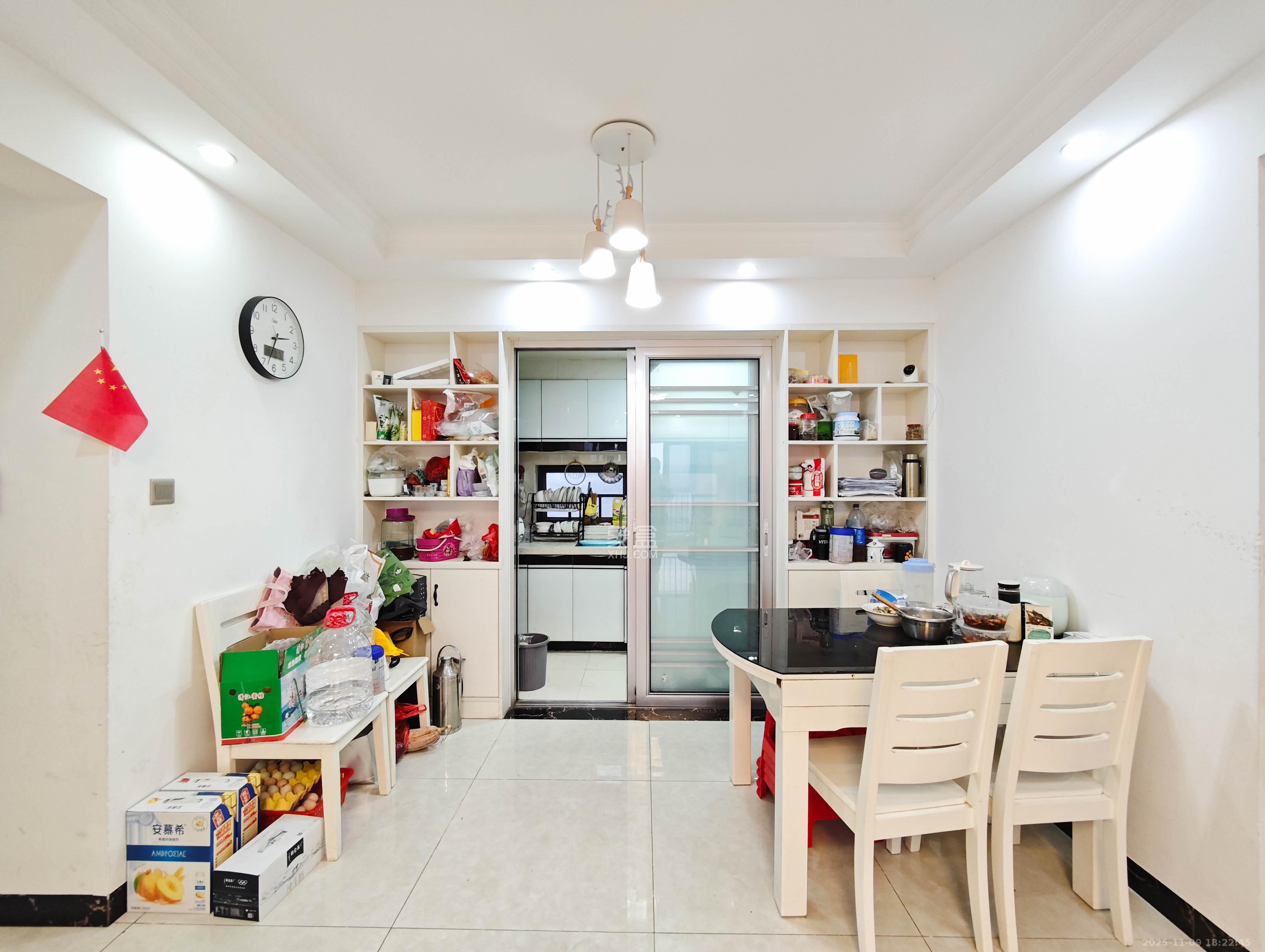 保利城(中航城国际社区、郡原美村) 3室2厅2卫 70.0万 保利城(中航城国际社区、郡原美村) 3室2厅2卫 70.0万其他