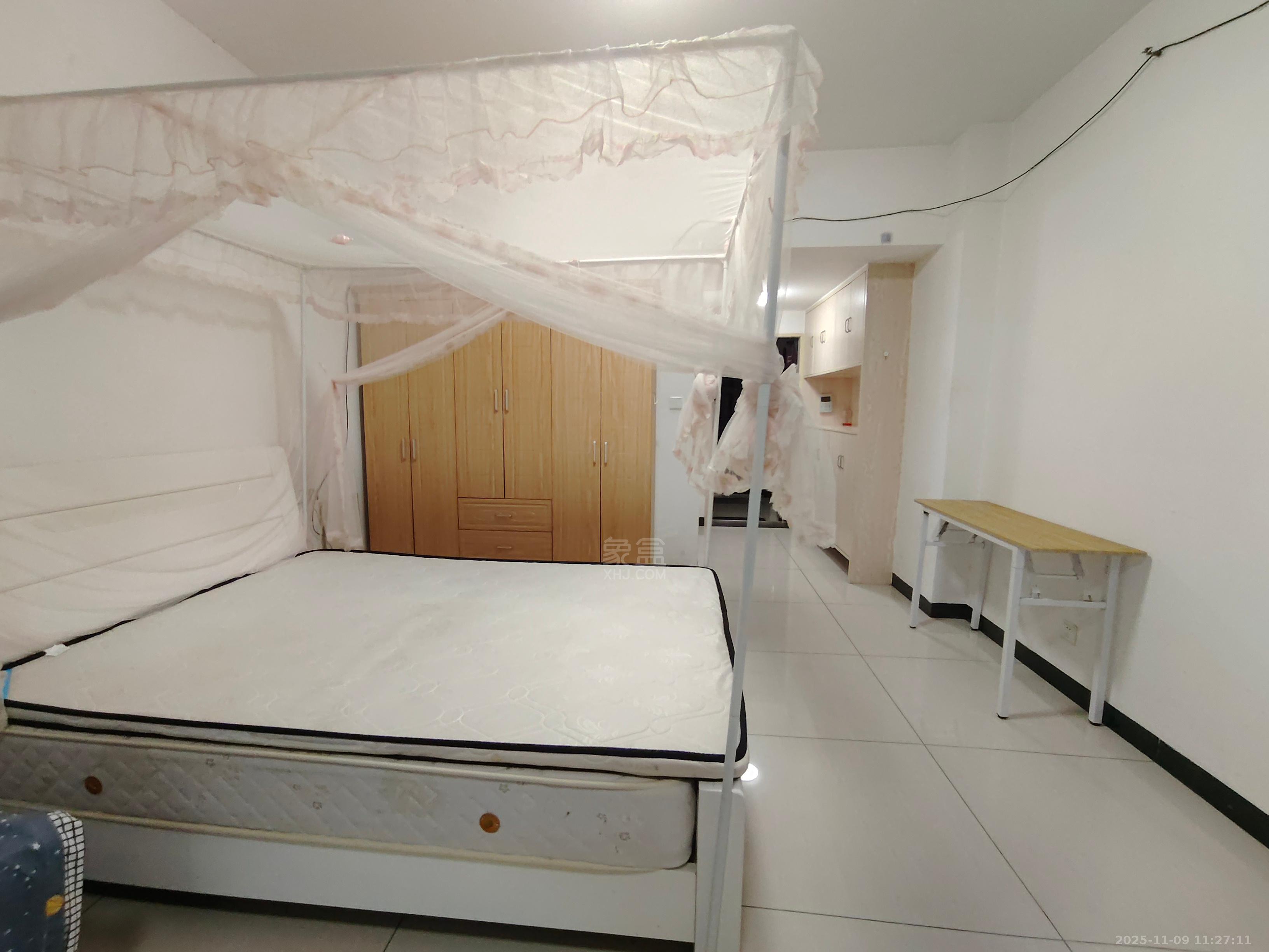 龙腾国际  1室1厅1卫    1200.0元/月室内图