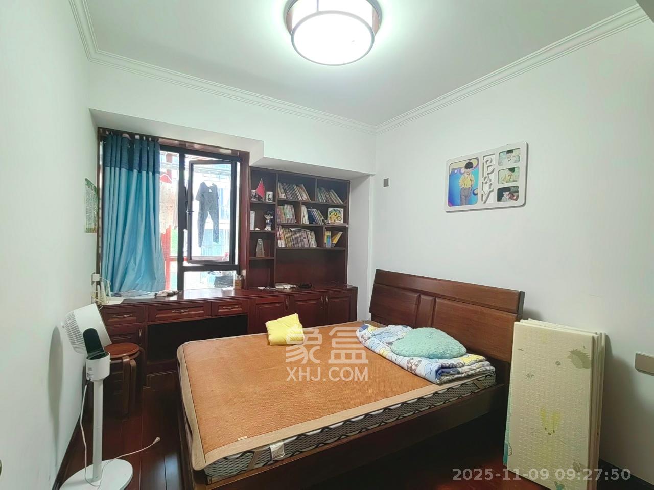 星湖湾二期洋房 4室2厅2卫 4200.0元/月 星湖湾二期洋房 4室2厅2卫 4200.0元/月室内图