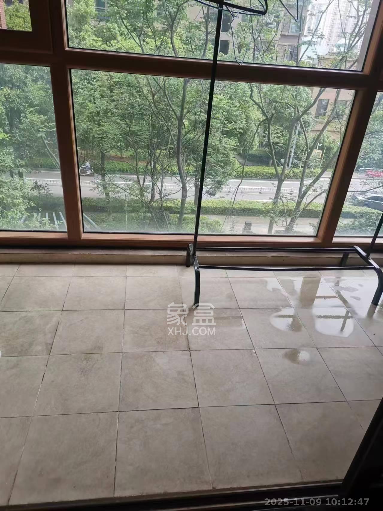 江山帝景哈佛  3室2厅1卫    1800.0元/月室内图