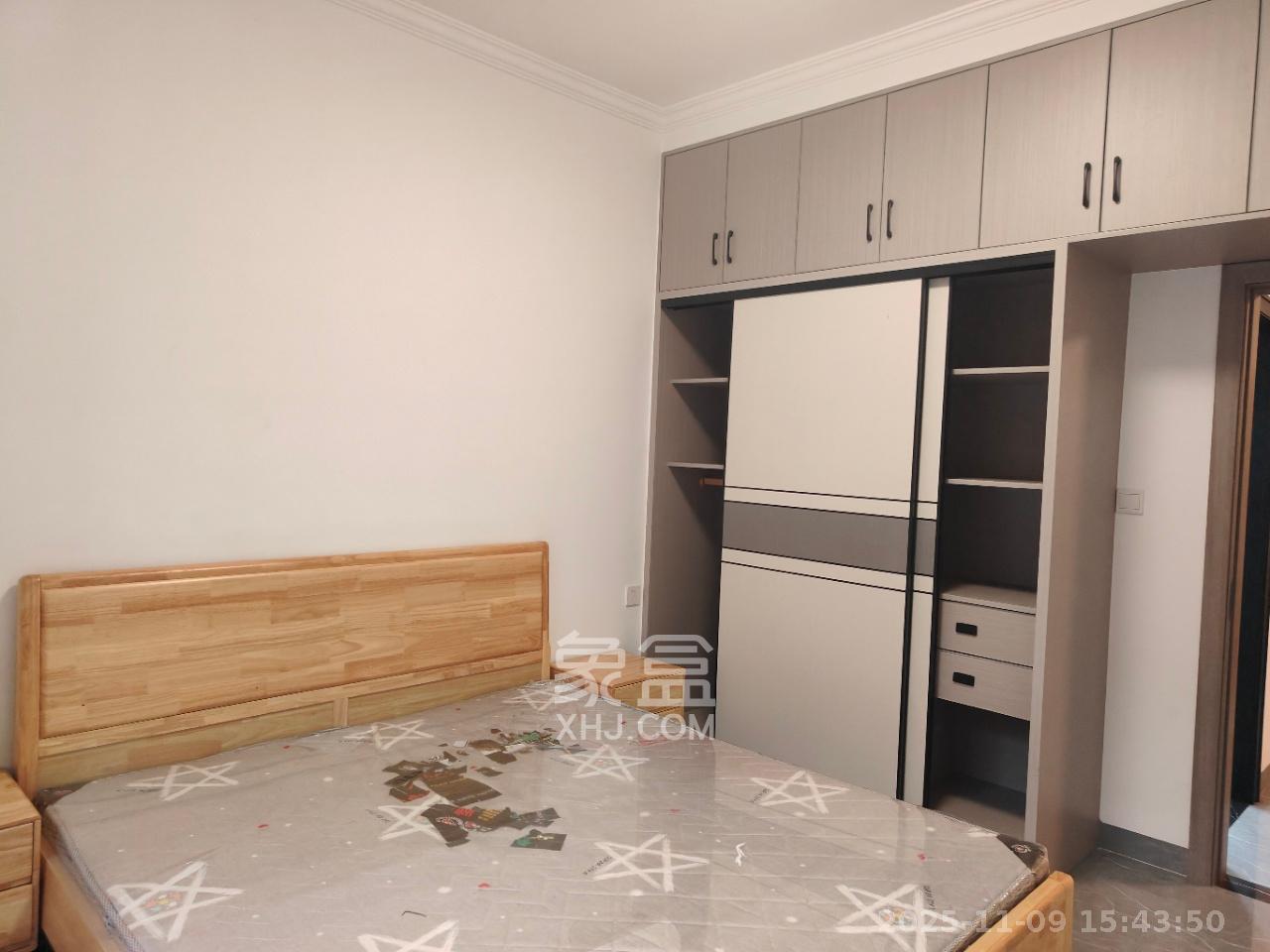 五星龙廻塘小区  2室1厅1卫    1600.0元/月室内图