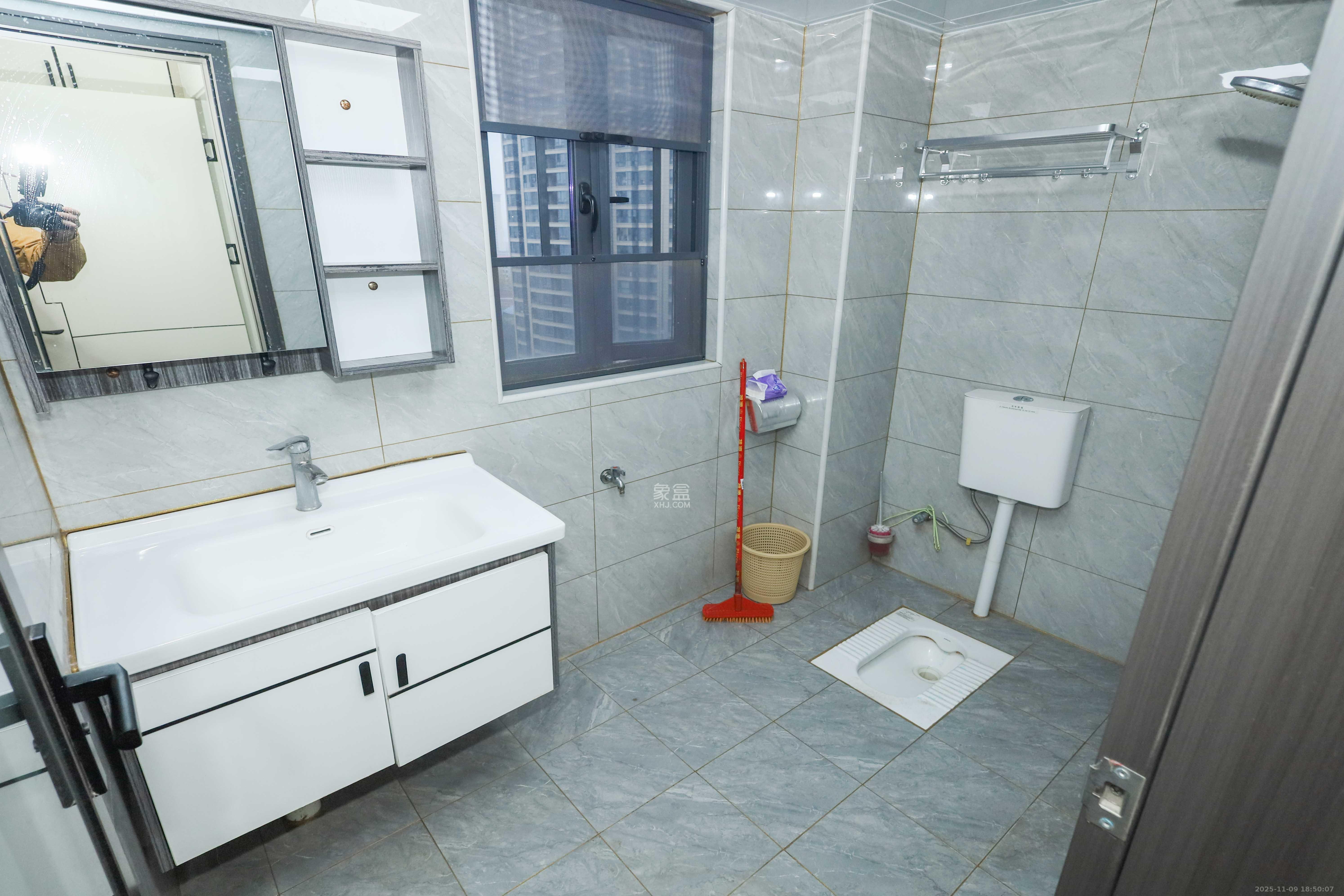 山水梅溪雅郡 4室2厅2卫 145.0万 山水梅溪雅郡 4室2厅2卫 145.0万卫生间