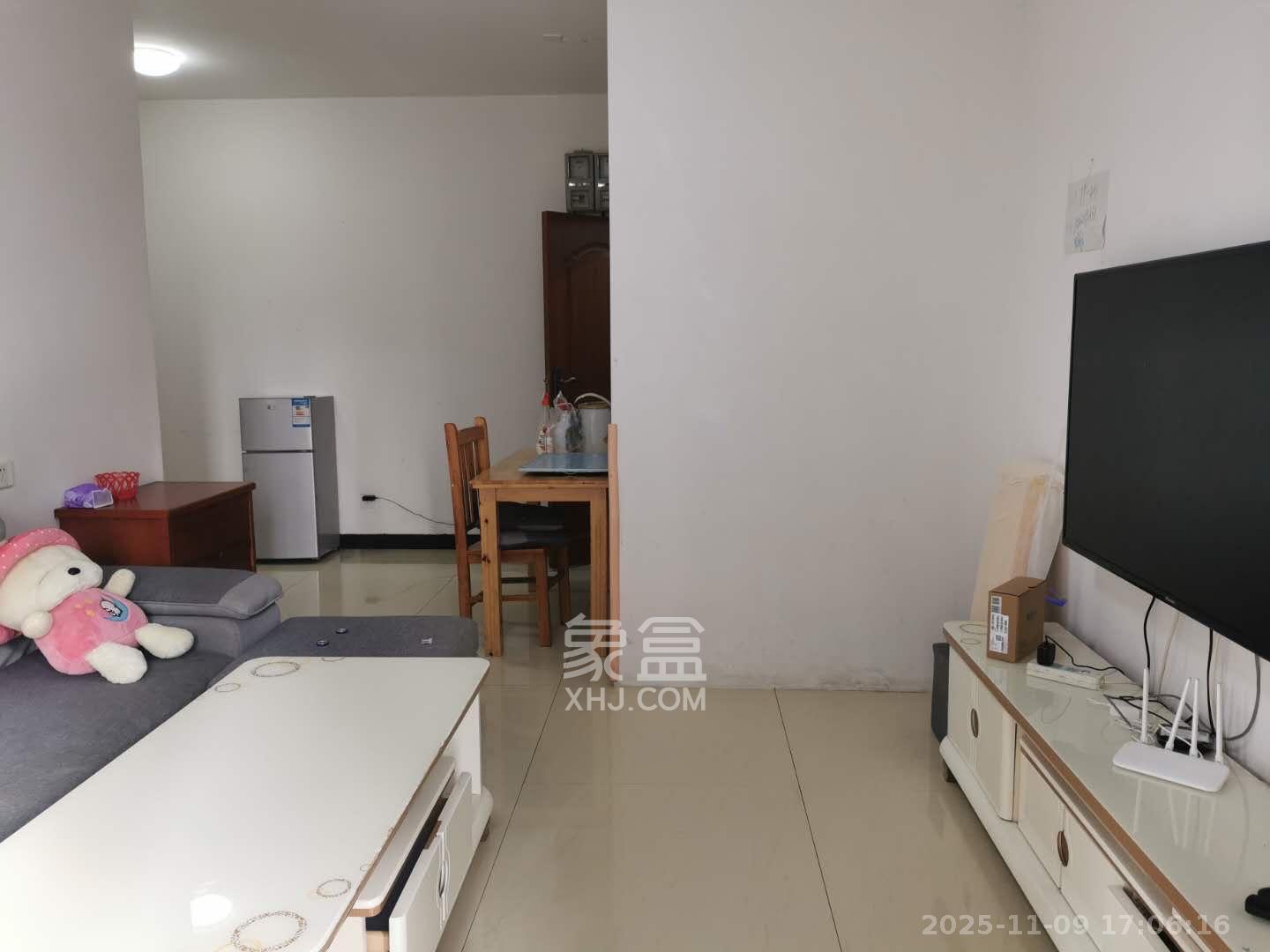 景塘家园  1室1厅1卫    1400.0元/月室内图