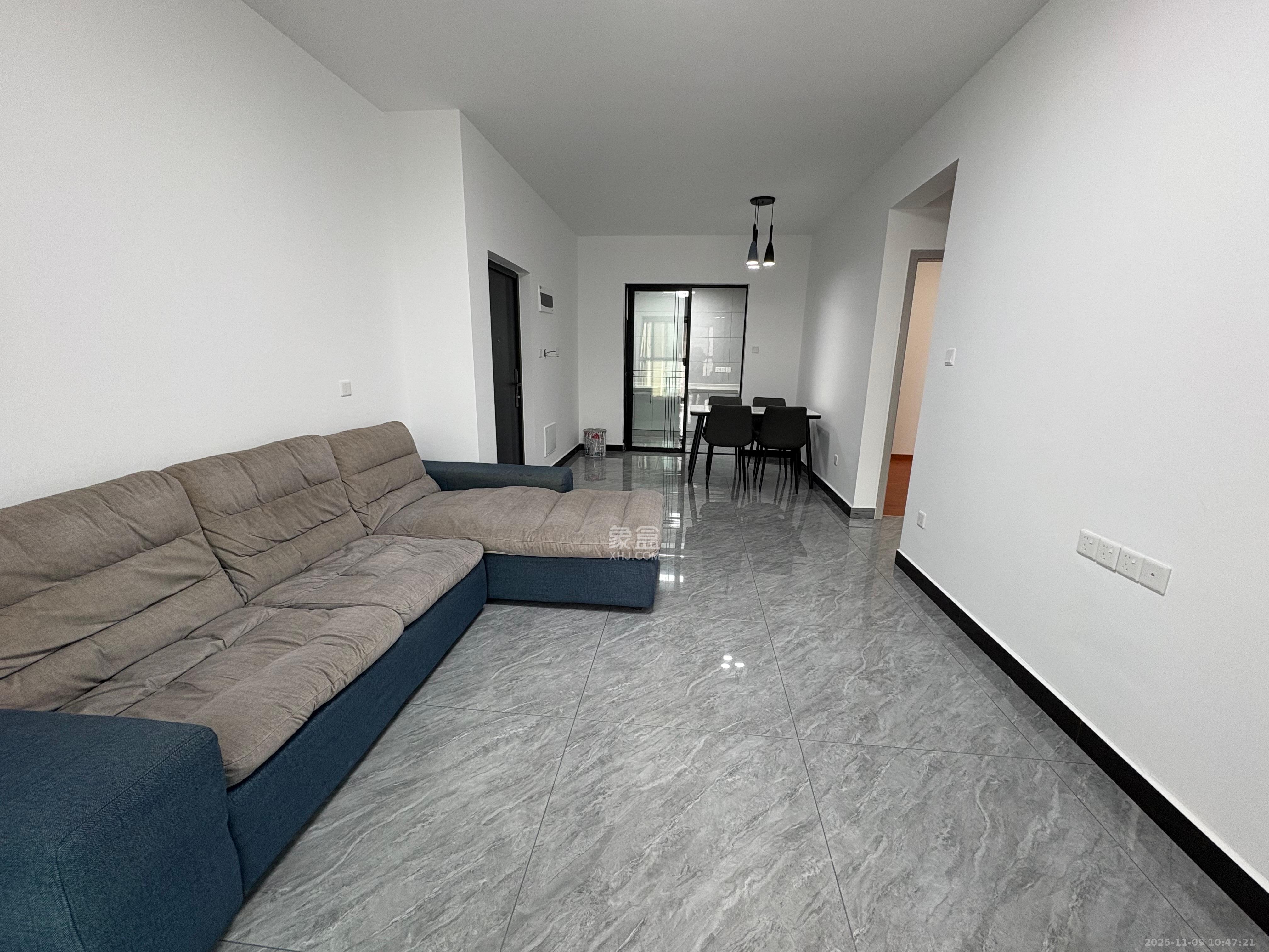 岭福家苑(天心佳苑) 2室1厅1卫 2800.0元/月 岭福家苑(天心佳苑) 2室1厅1卫 2800.0元/月室内图