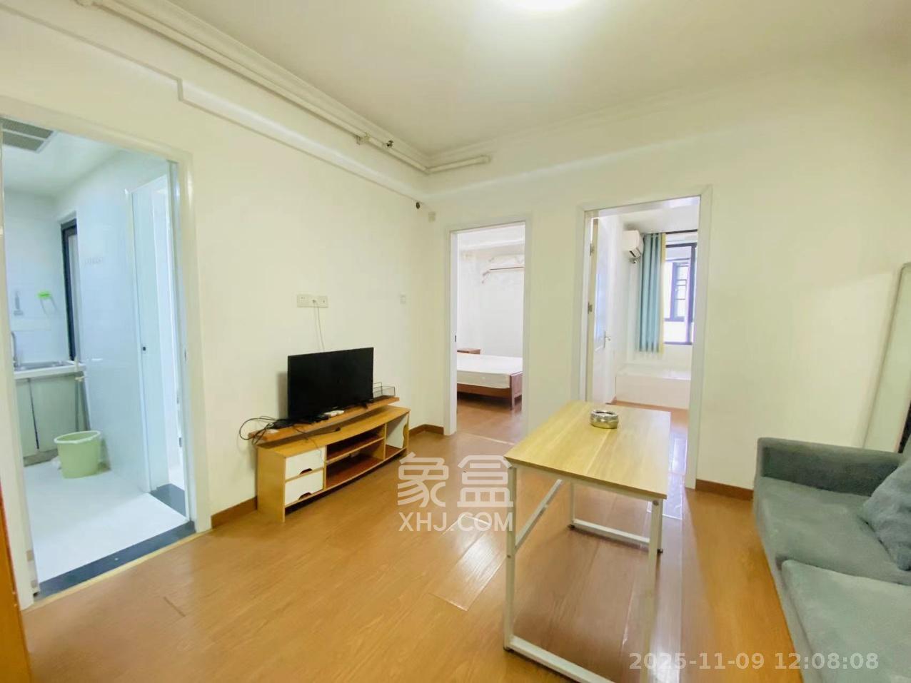 天鸿天府(天鸿中央大院) 2室1厅1卫 1750.0元/月 天鸿天府(天鸿中央大院) 2室1厅1卫 1750.0元/月室内图