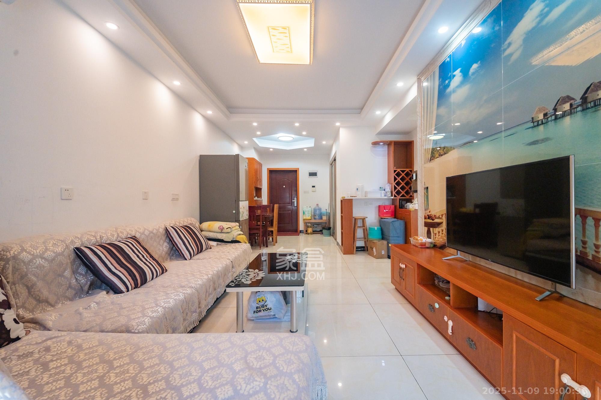 MOMA当代广场 3室2厅1卫 54.5万 MOMA当代广场 3室2厅1卫 54.5万客厅