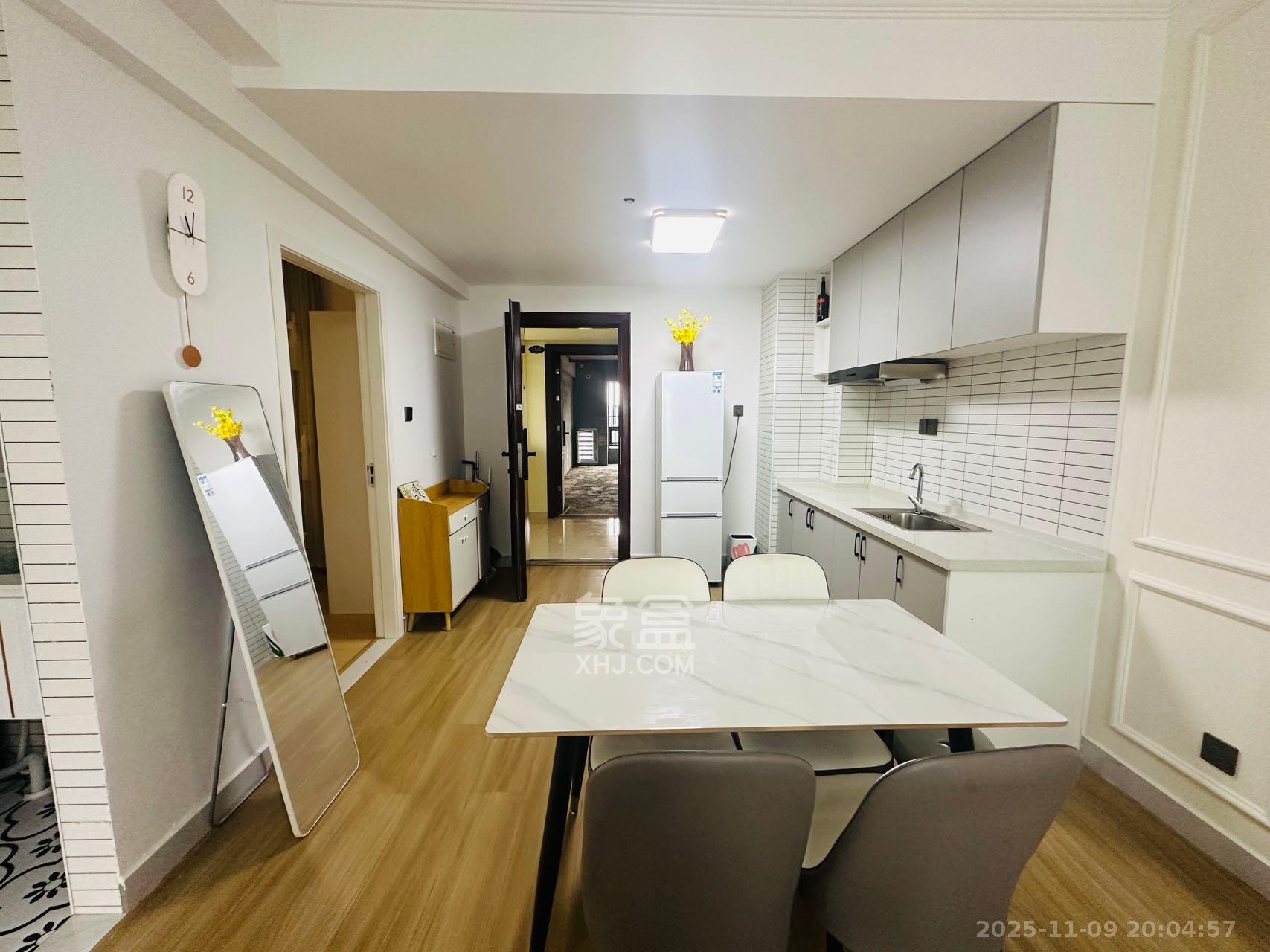 碧桂园城市之光  2室1厅1卫    2300.0元/月室内图