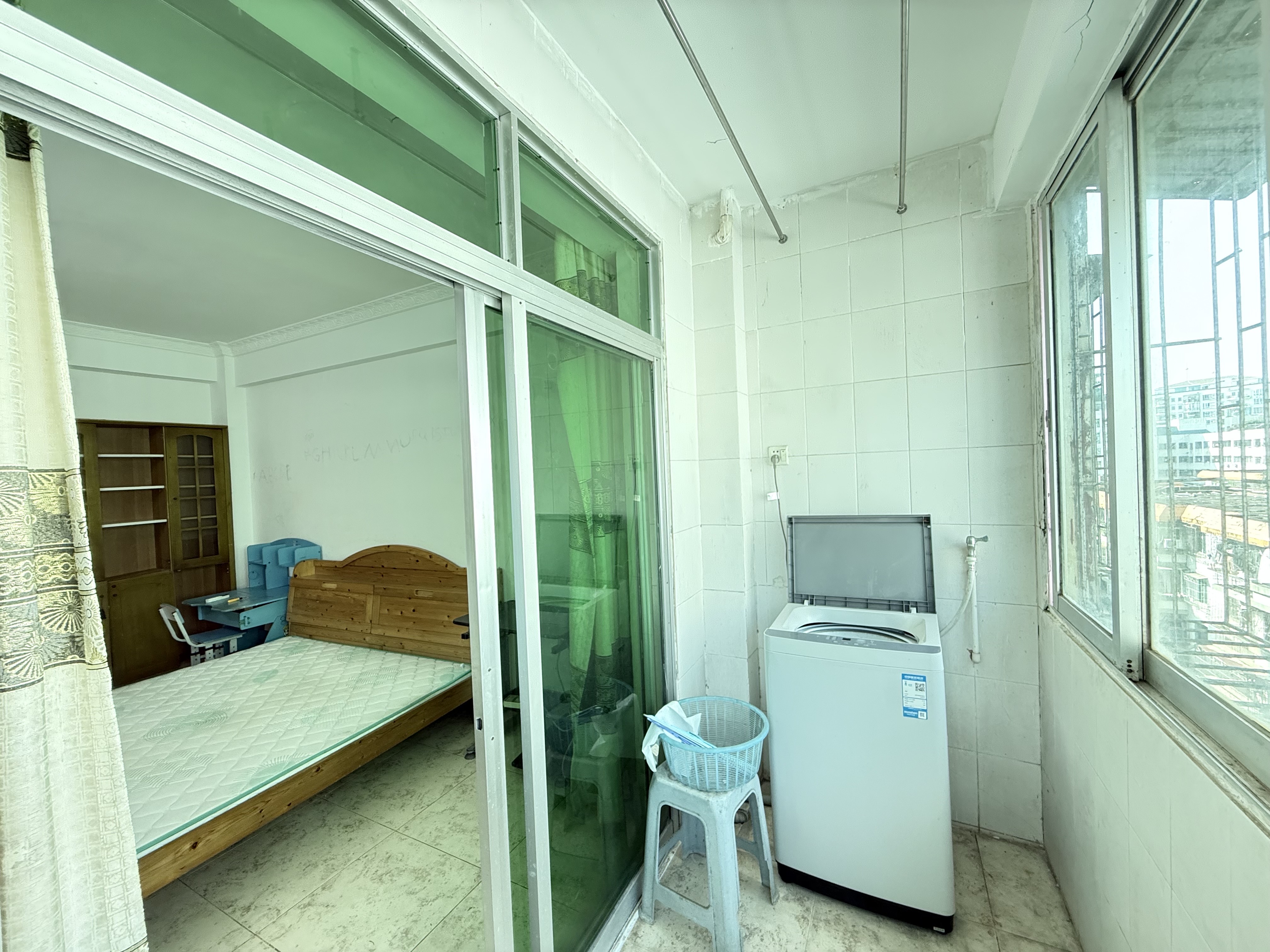 昌茂花园 3室2厅2卫 1600.0元/月 昌茂花园 3室2厅2卫 1600.0元/月室内图