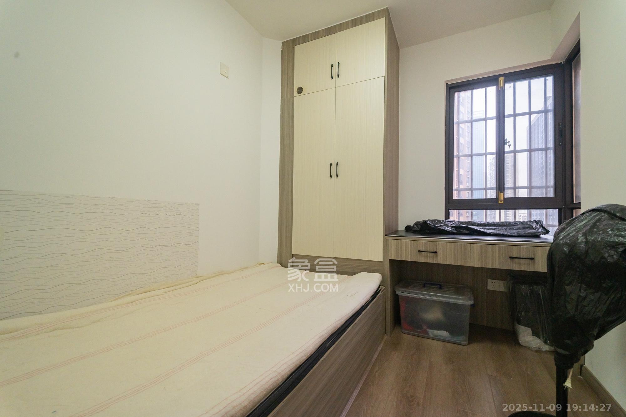 东方航标 2室1厅1卫 38.0万 东方航标 2室1厅1卫 38.0万卧室