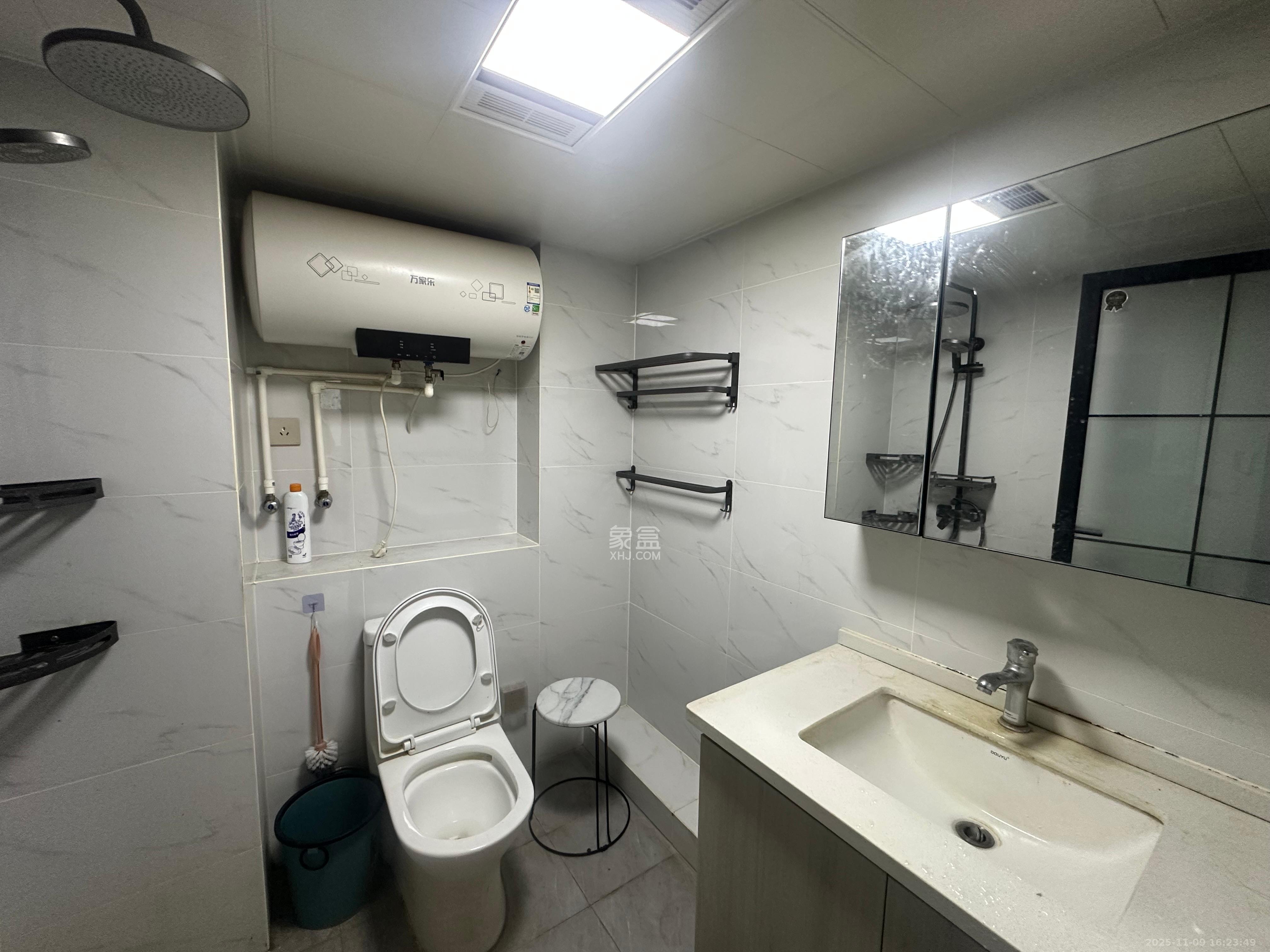 中南国际眼镜城（中伟商业中心）  1室0厅0卫    2100.0元/月室内图