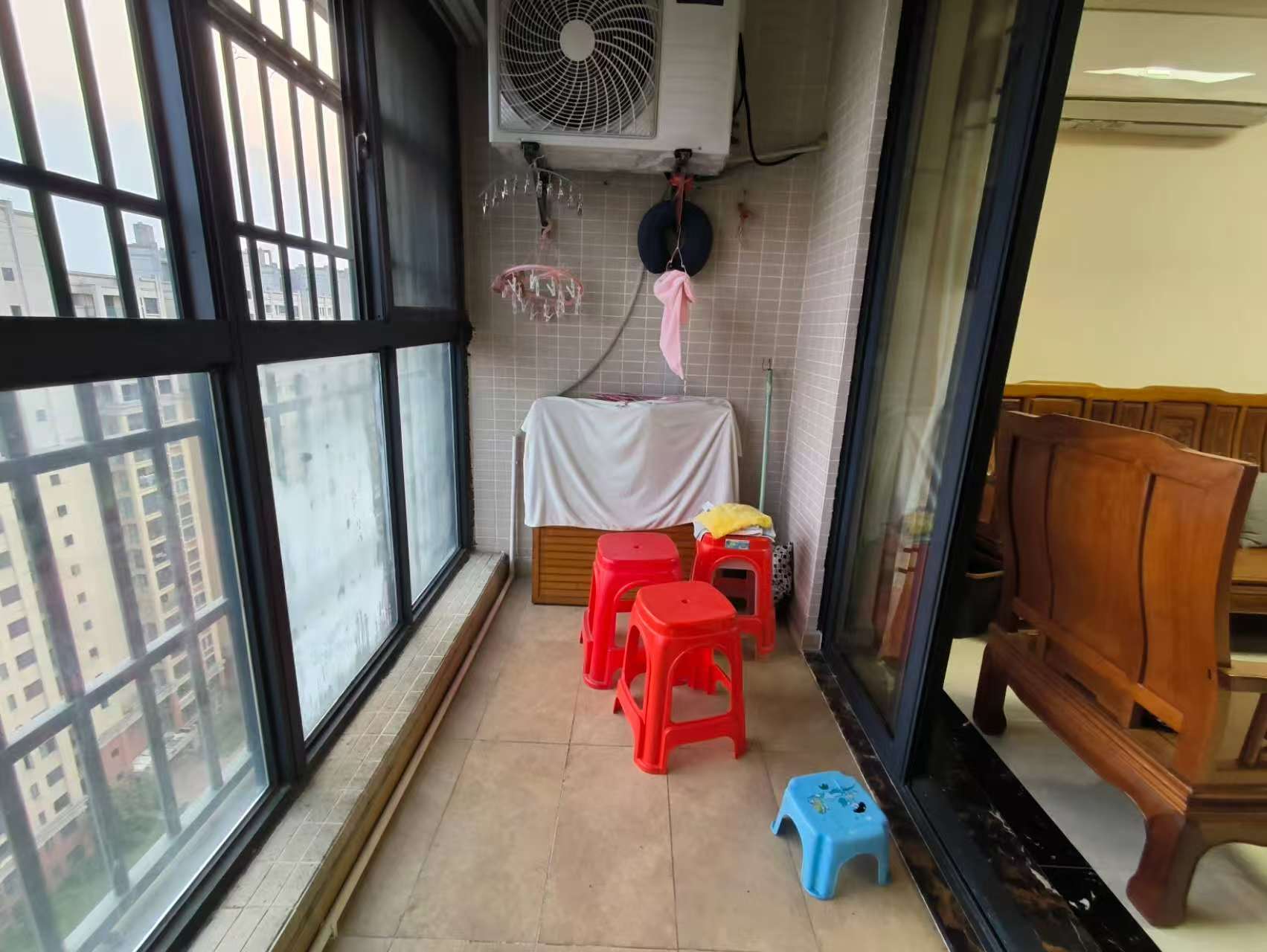 现代美居（喜盈门）  2室2厅1卫    2650.0元/月室内图