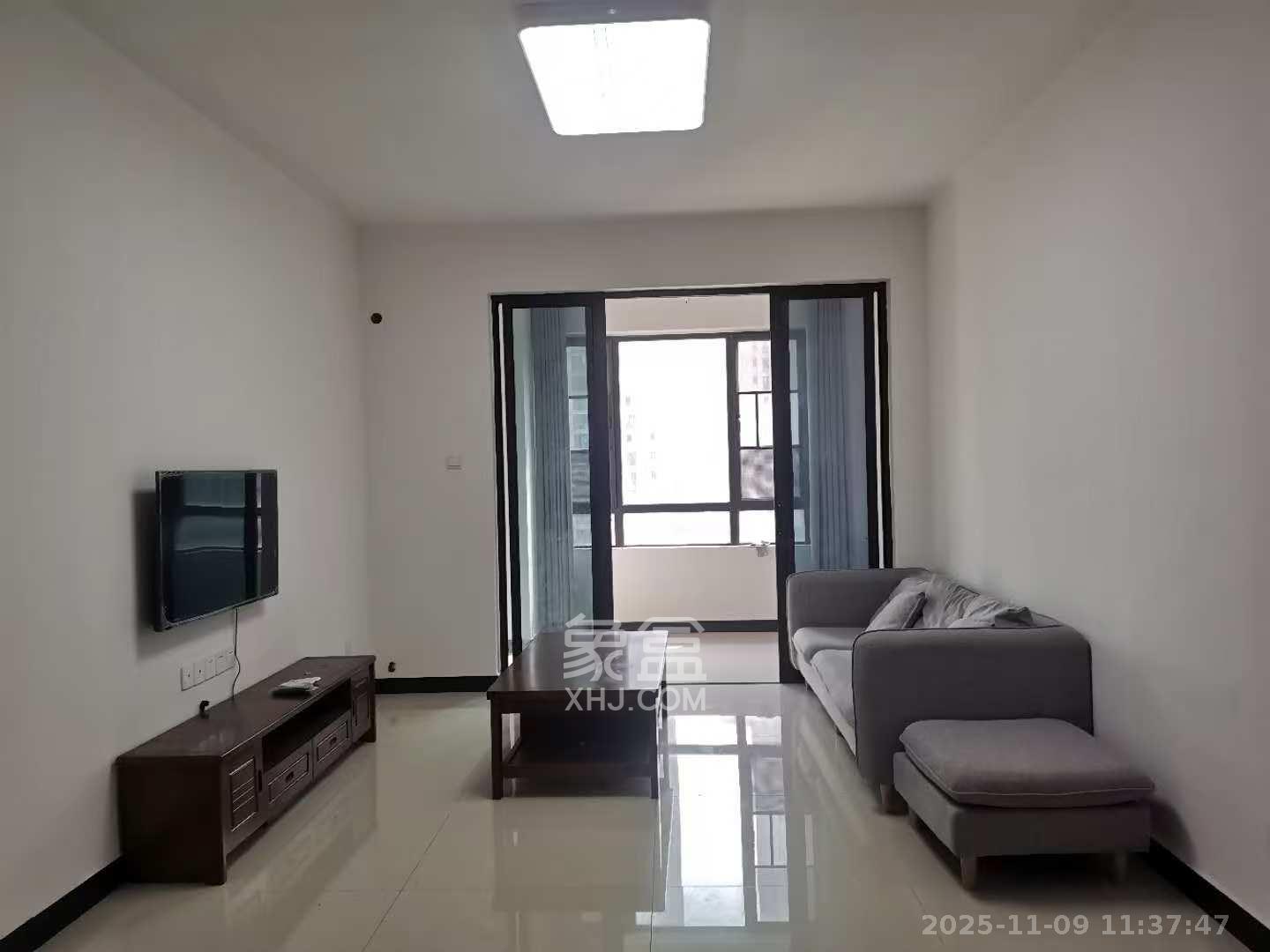 长房东云台  3室2厅1卫    2000.0元/月