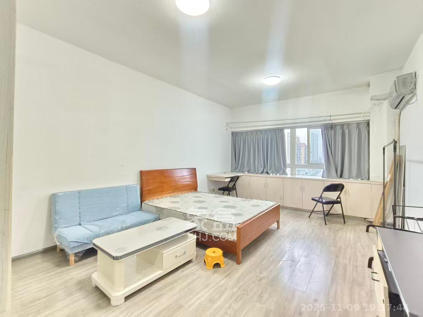 伍家岭生活广场  1室1厅1卫    1200.0元/月室内图