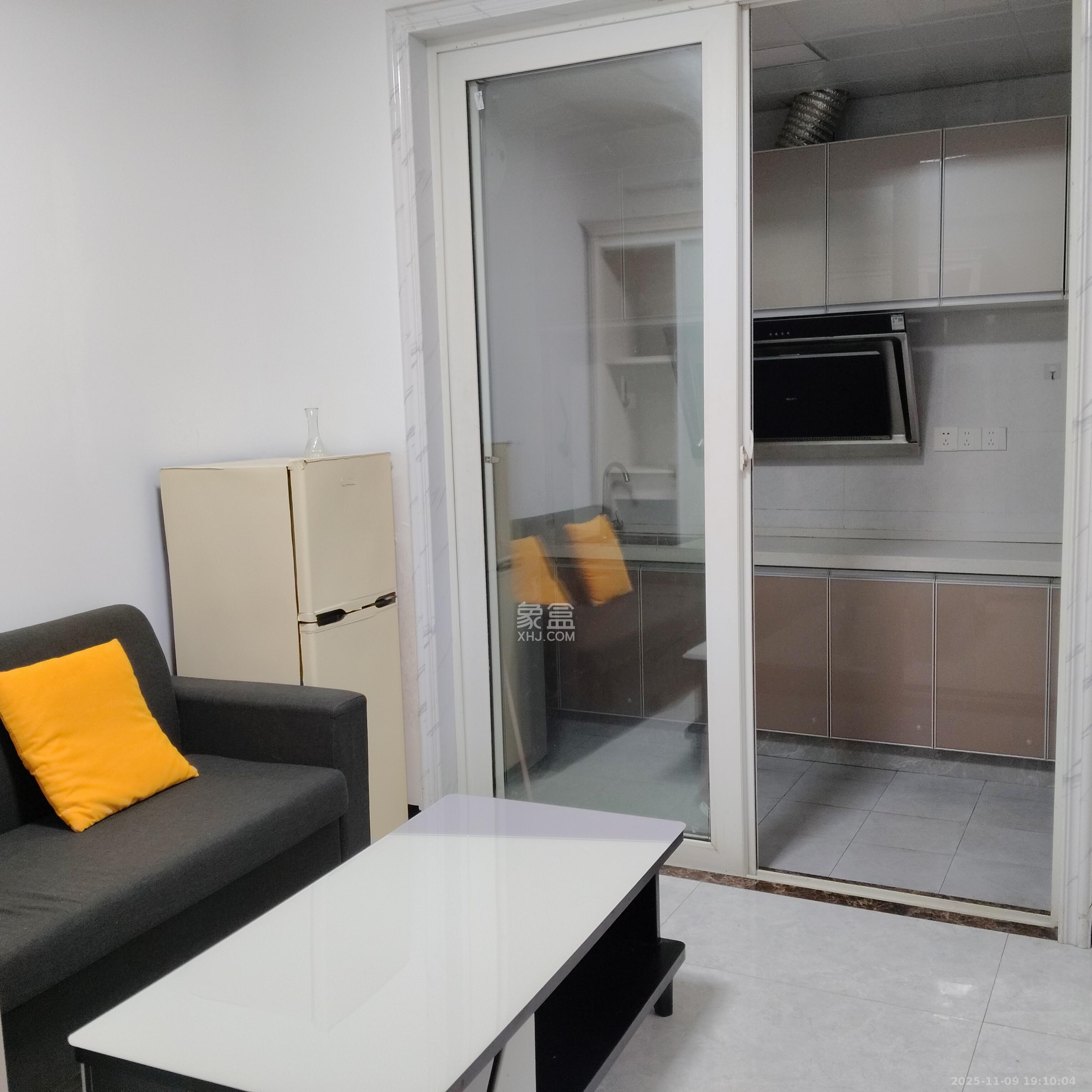 和润园一、二期  1室1厅1卫    1250.0元/月