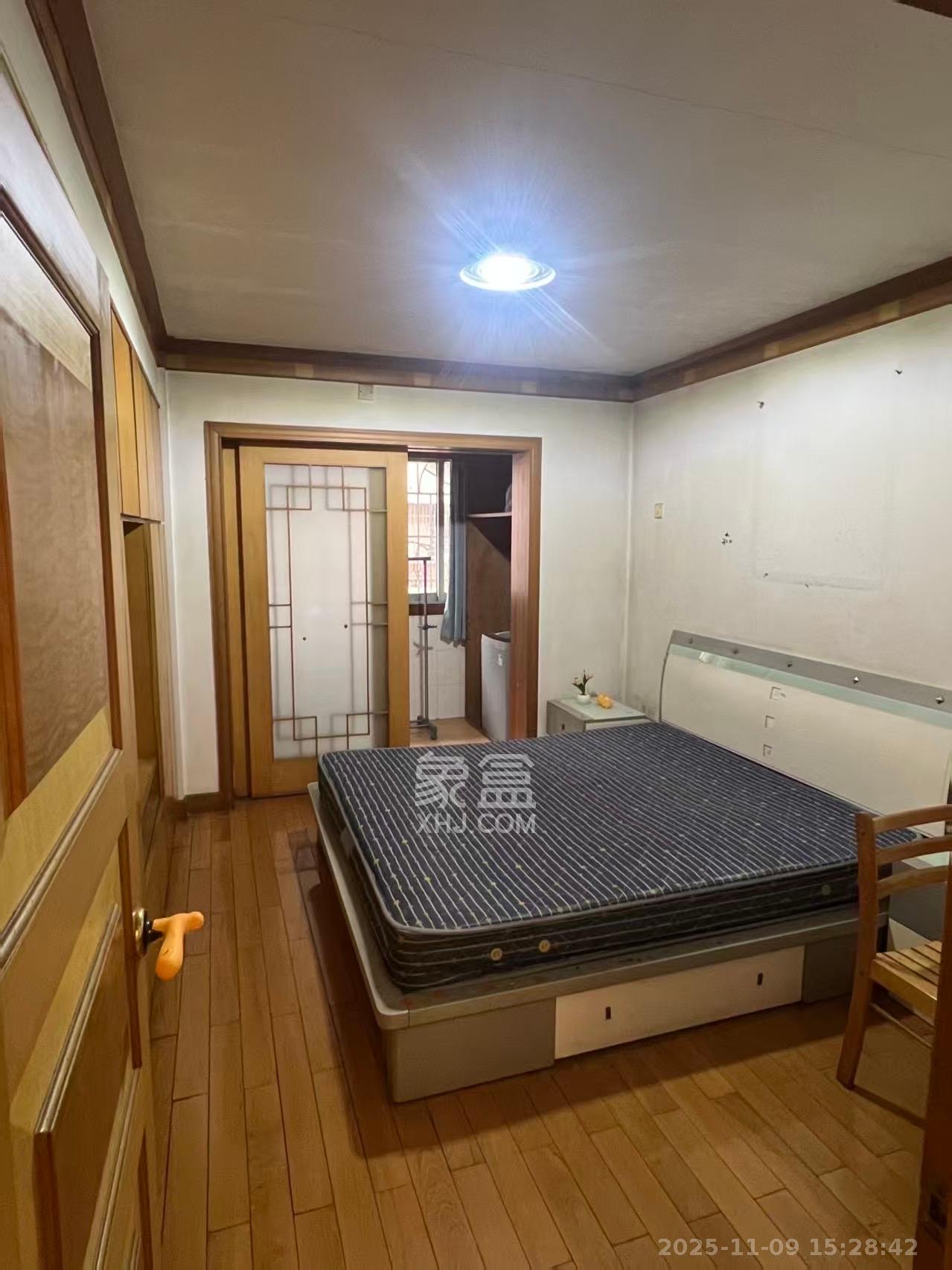 三湘小区 2室2厅1卫 1200.0元/月 三湘小区 2室2厅1卫 1200.0元/月室内图