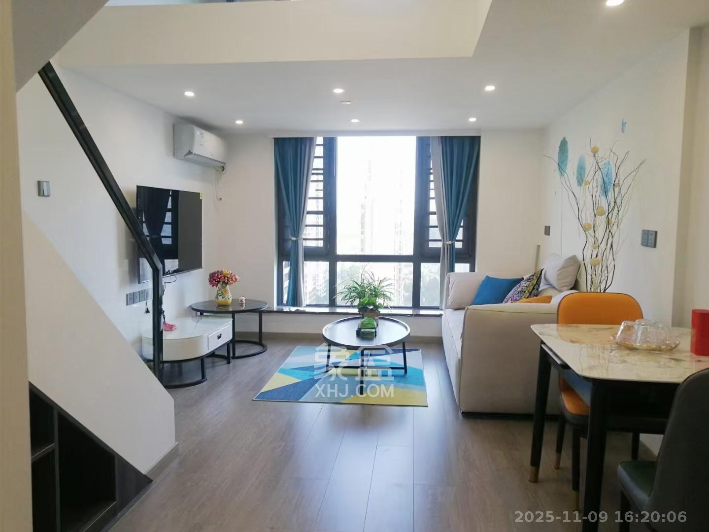 藏珑湖上公馆  1室1厅1卫    2500.0元/月