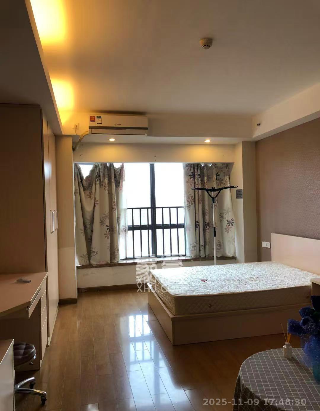 融科檀香山（融科紫檀、香山国际）  1室1厅1卫    1600.0元/月