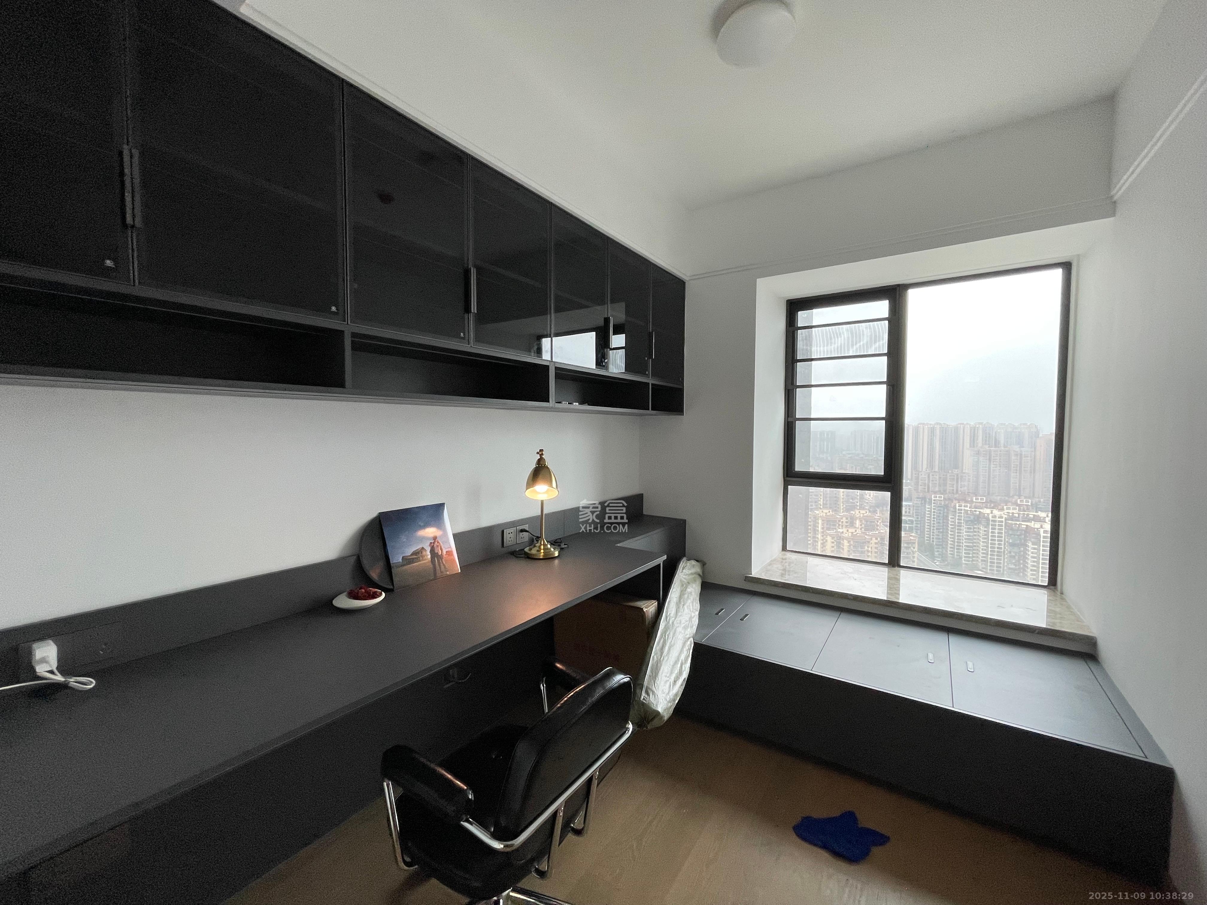 长房星城天地  3室2厅2卫    7000.0元/月室内图